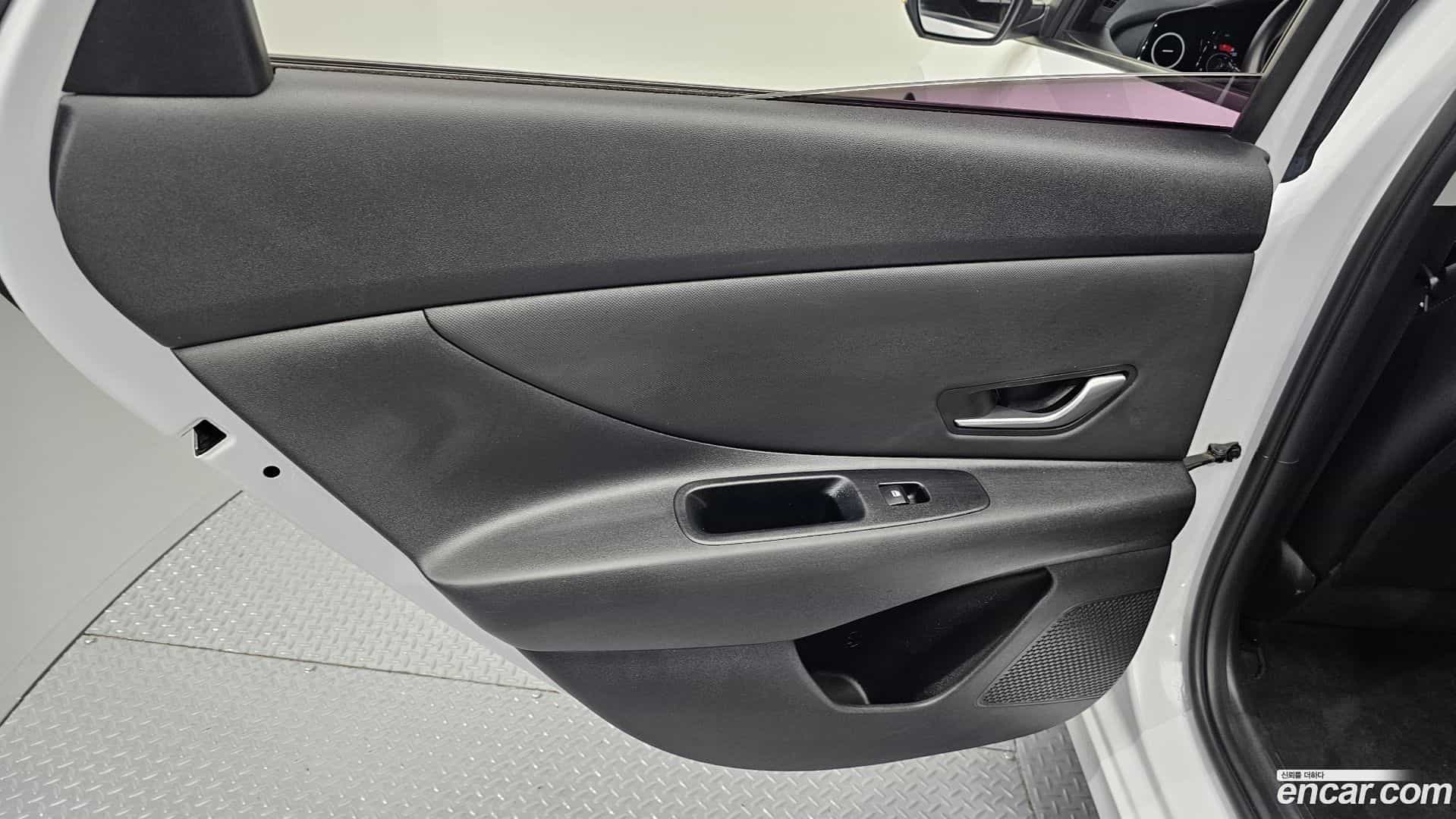 AVANTE Hyundai 2021.5-INNER-035