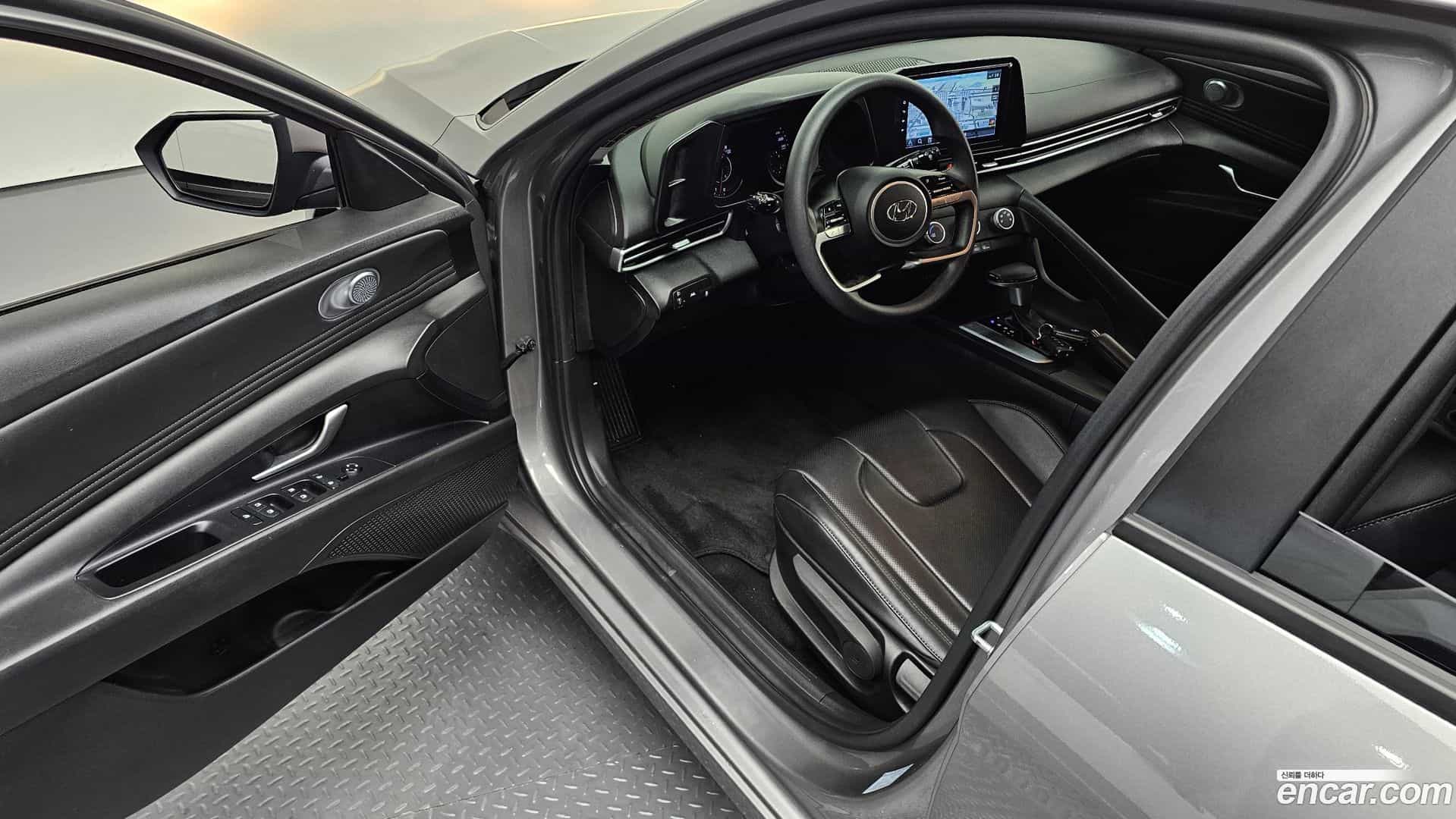 AVANTE Hyundai 2021.6-OPTION-015
