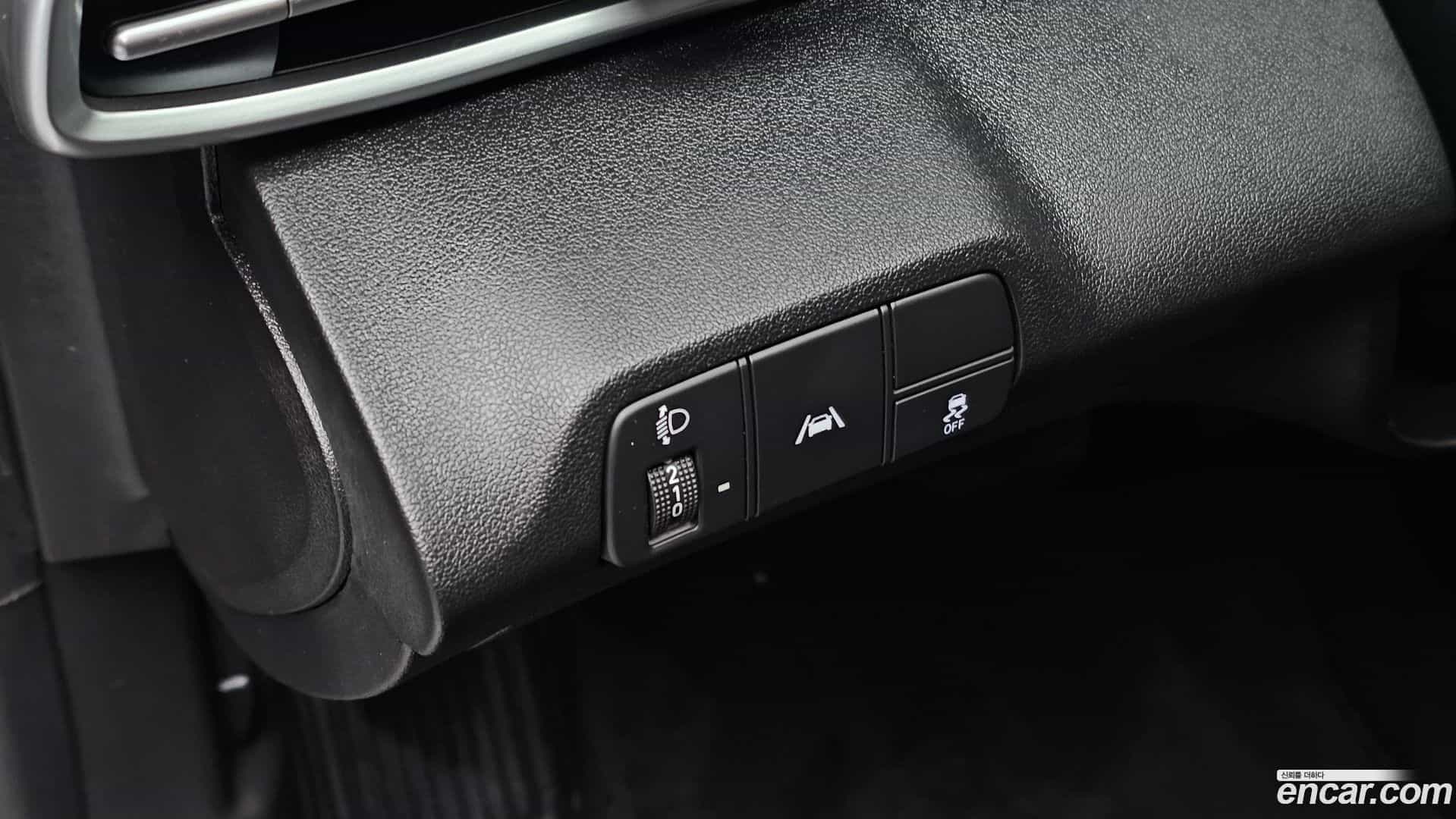 AVANTE Hyundai 2021.6-OPTION-018