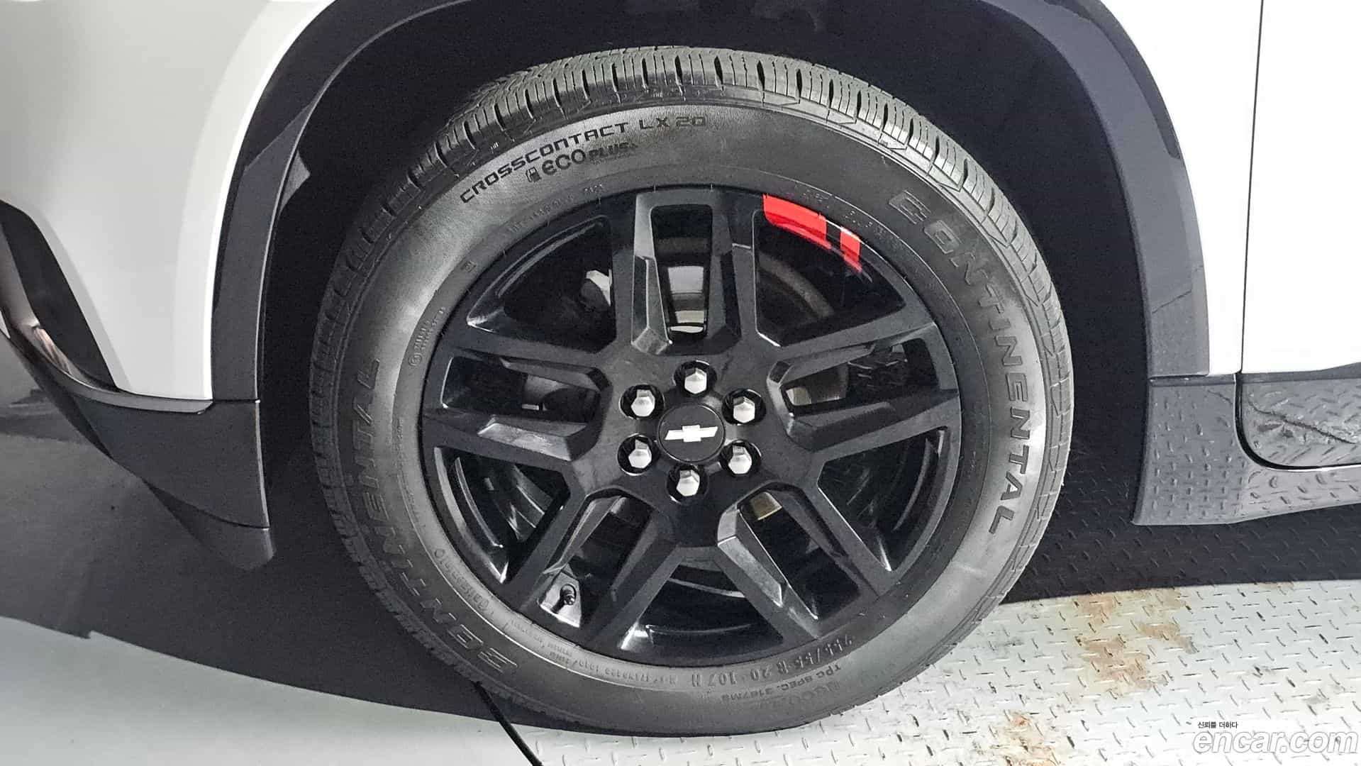 Traverse Chevrolet 2020.5-OUTER-005