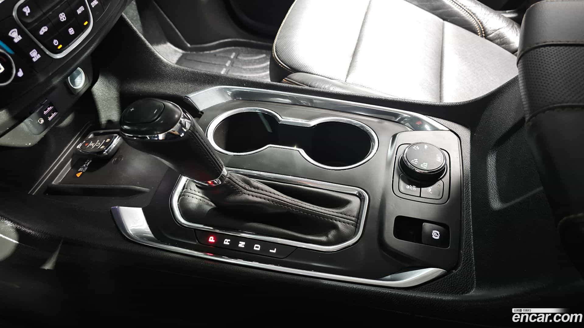 Traverse Chevrolet 2020.5-INNER-009