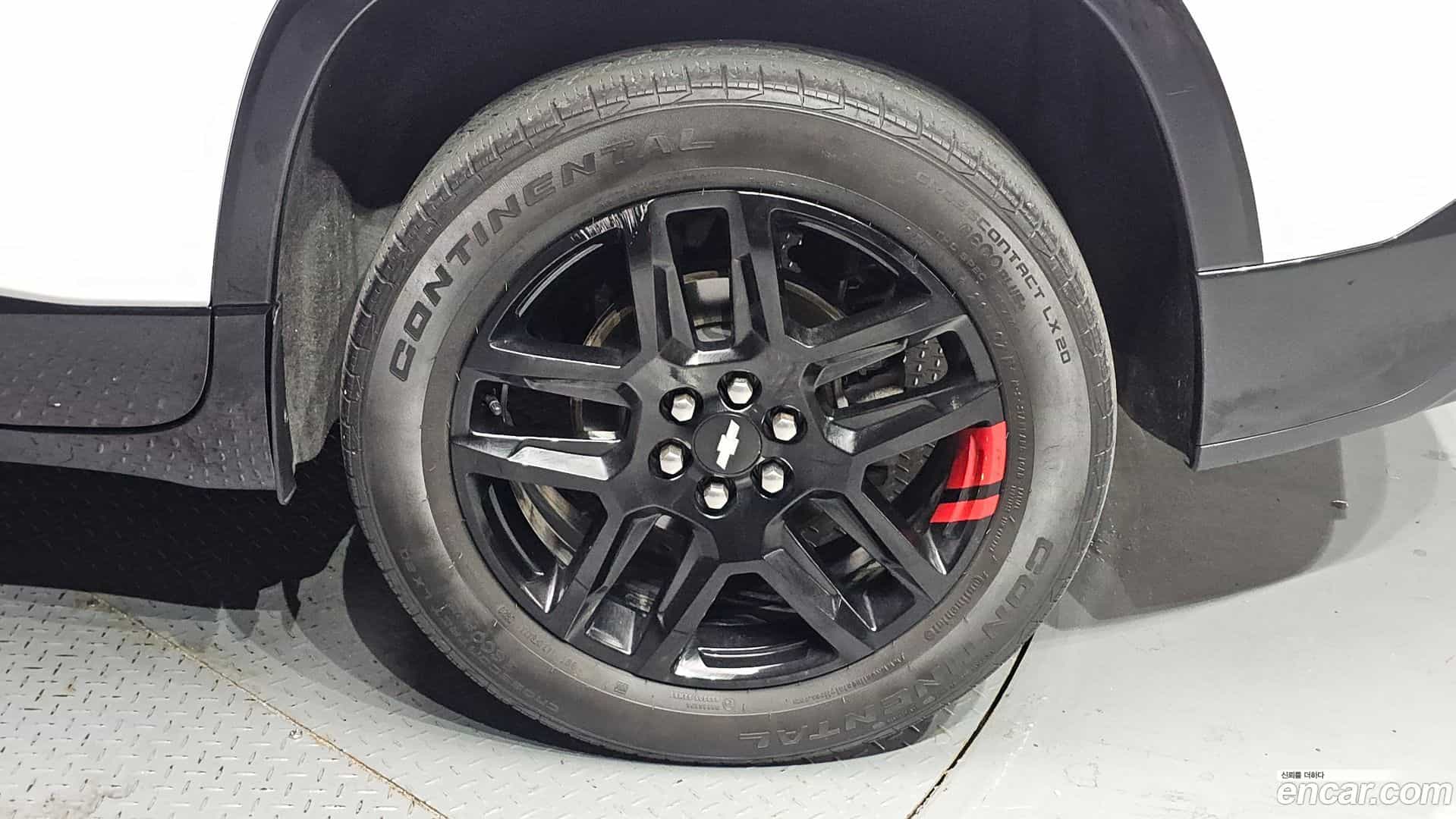 Traverse Chevrolet 2020.5-OUTER-031