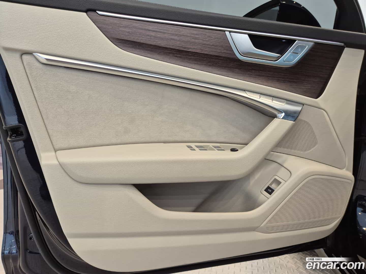 A6 Audi 2024.10-OPTION-022