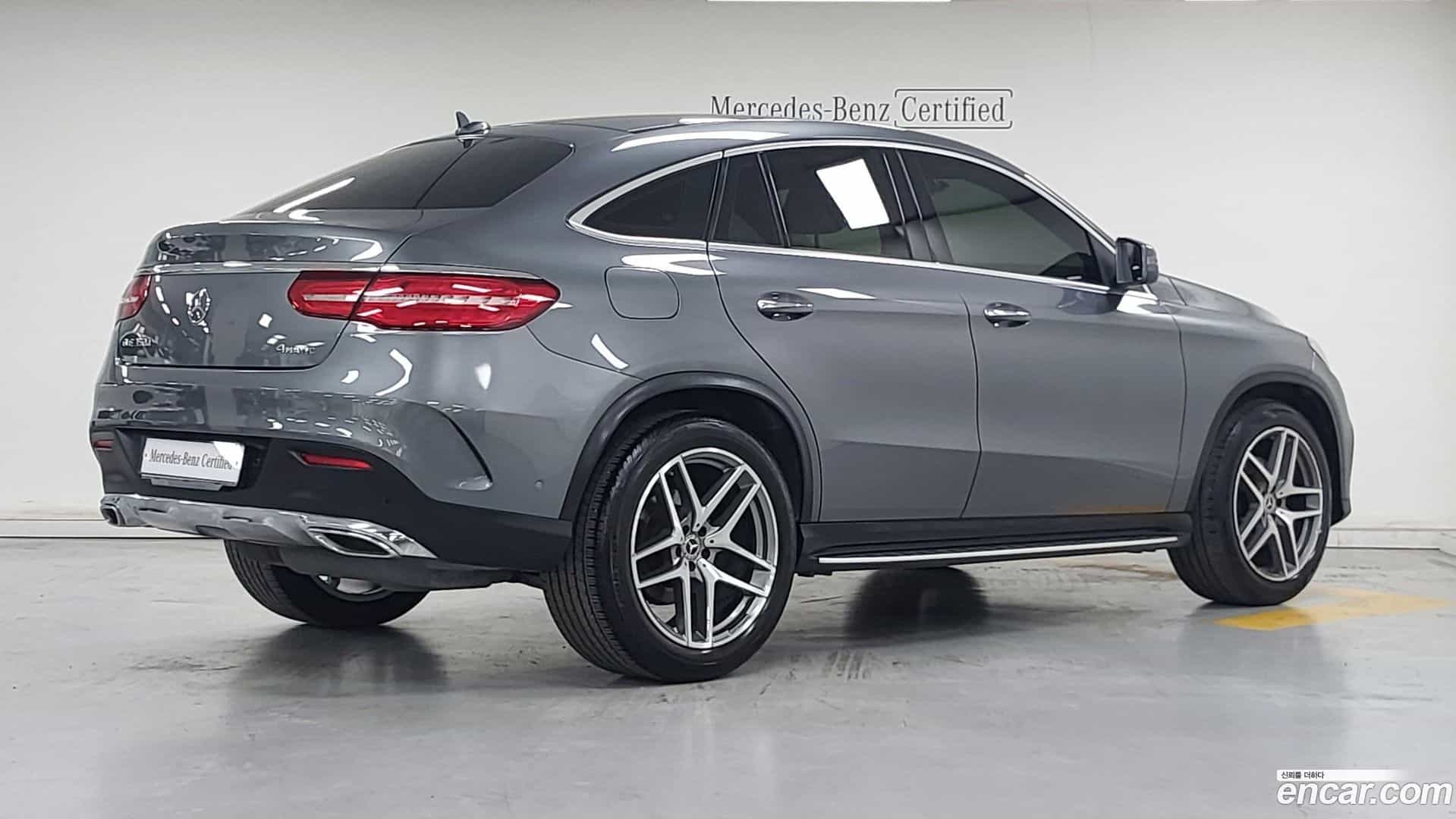 GLE-Class Mercedes-Benz 2018.4-OUTER-002