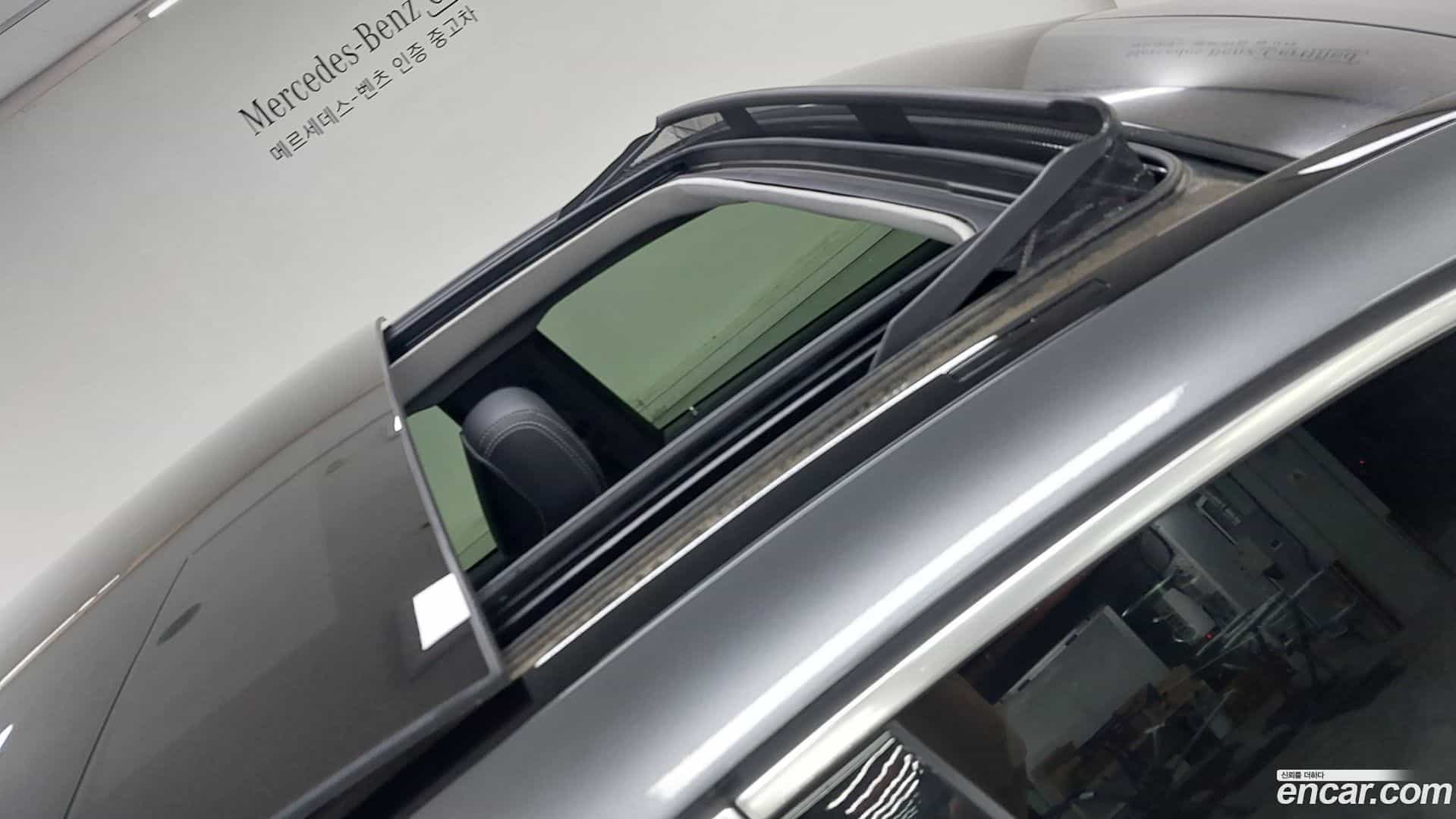 GLE-Class Mercedes-Benz 2018.4-OPTION-016