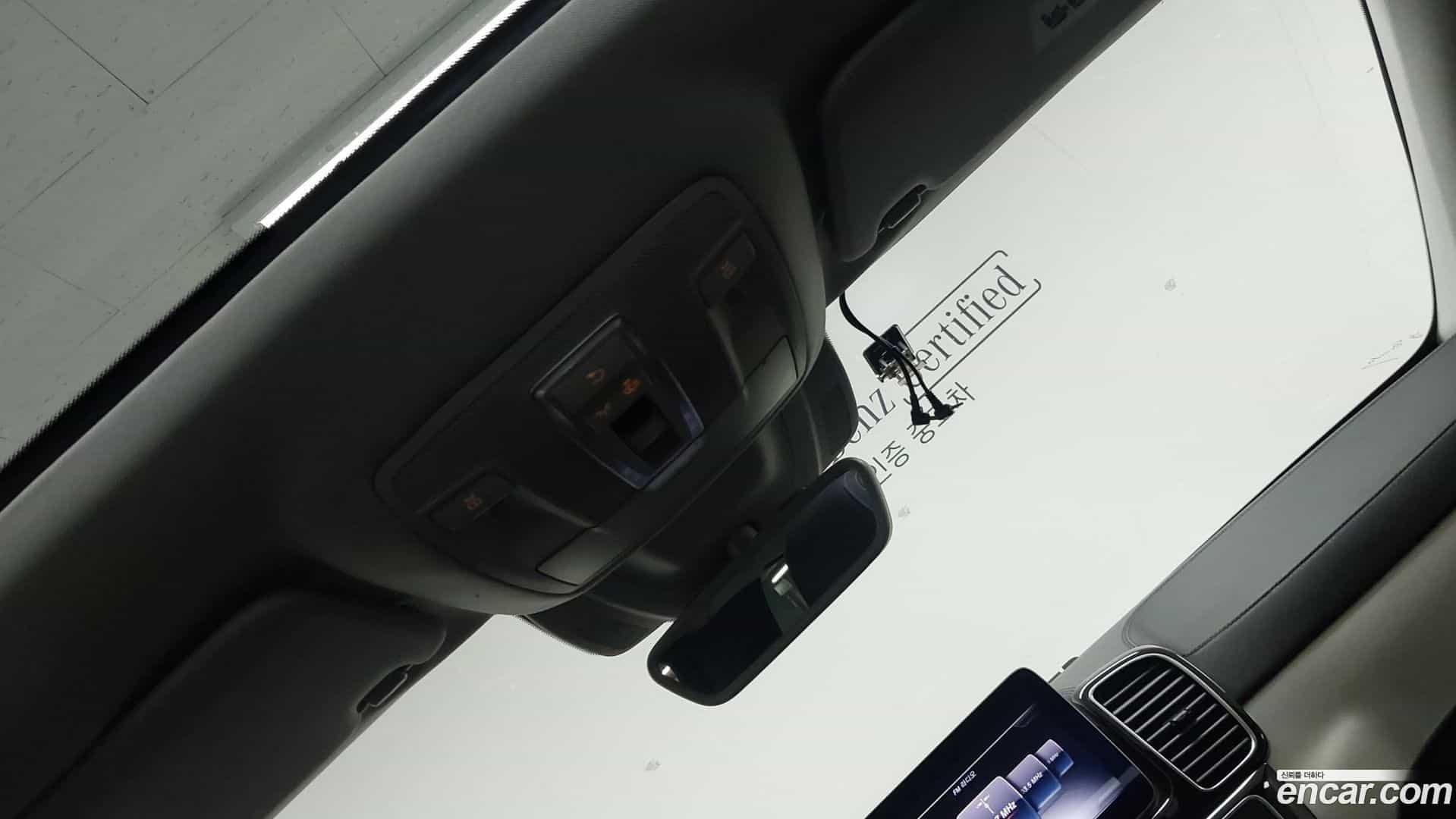 GLE-Class Mercedes-Benz 2018.4-OPTION-021