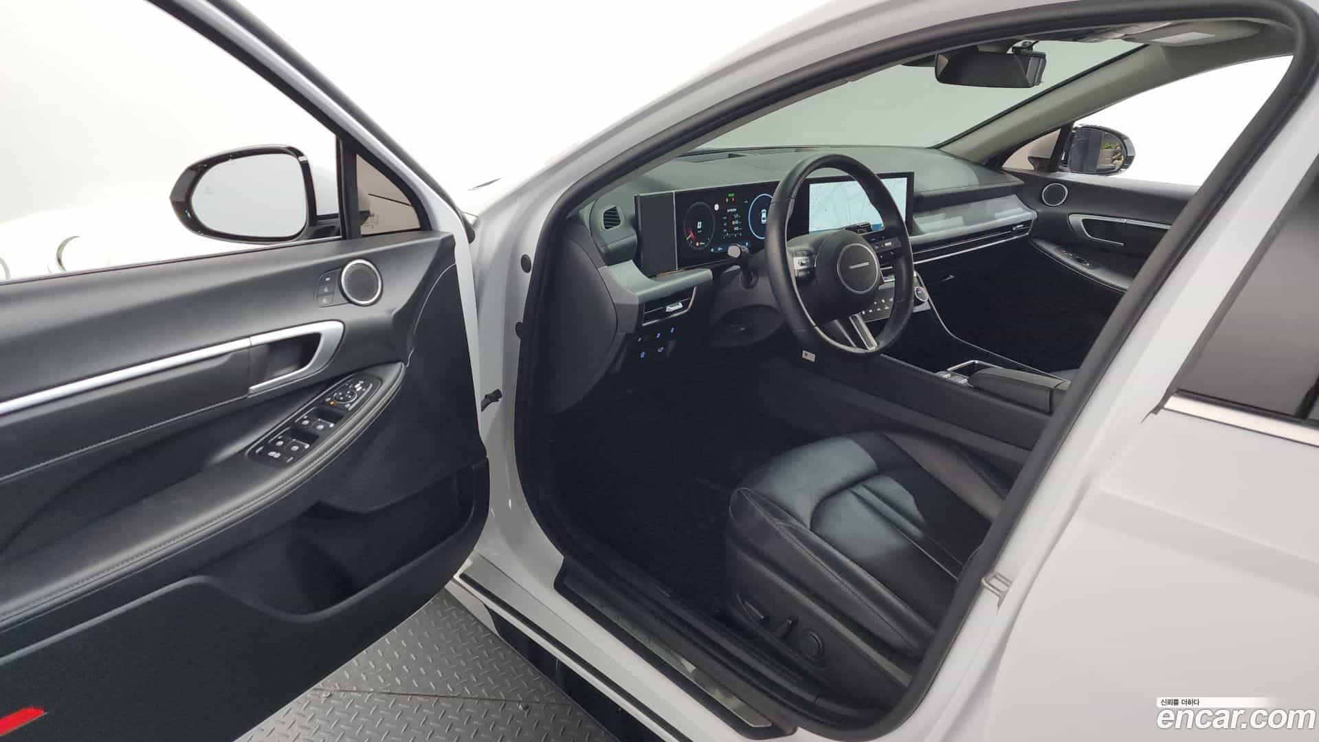 Sonata Hyundai 2025.1-INNER-010