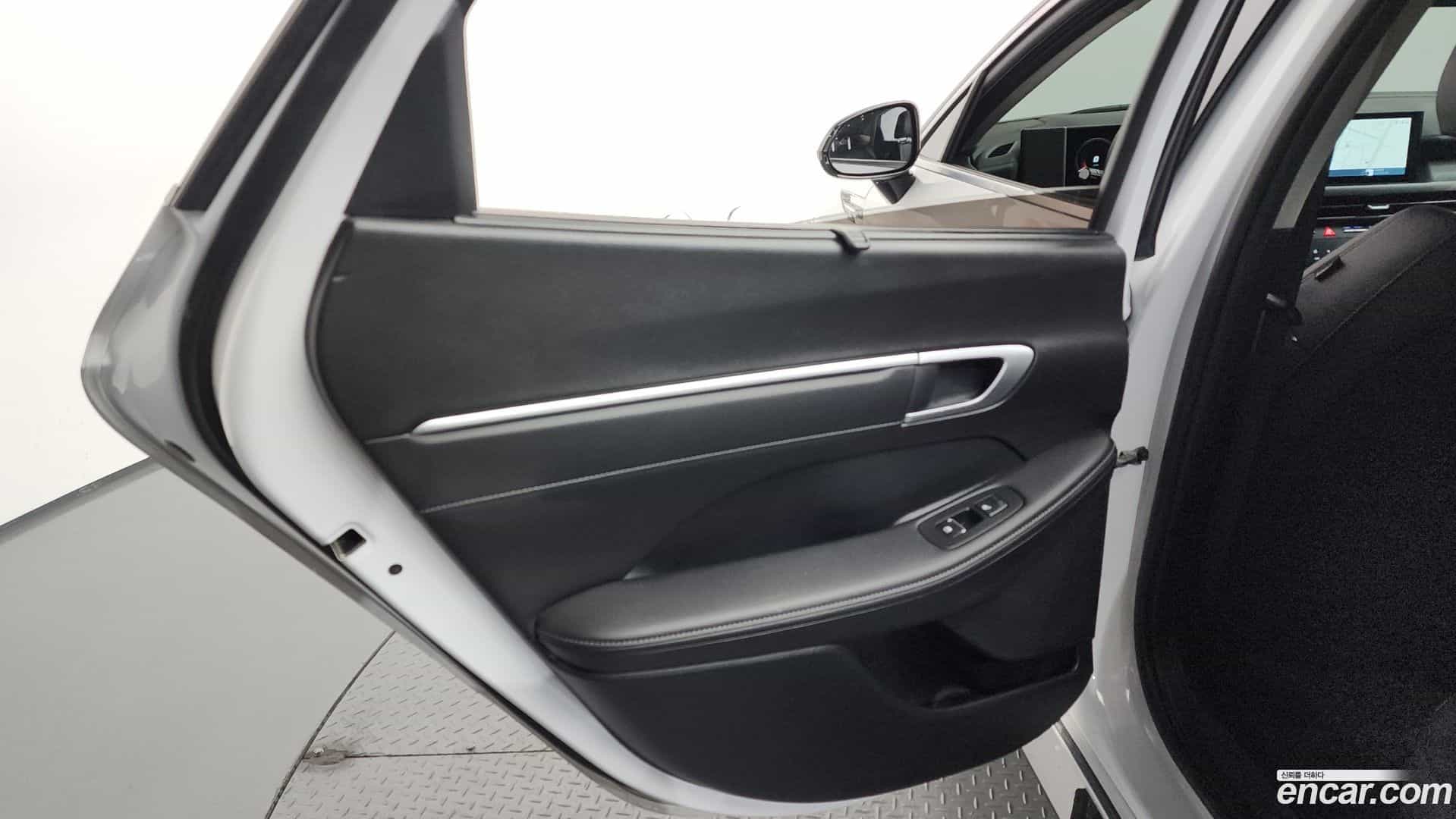 Sonata Hyundai 2025.1-INNER-035