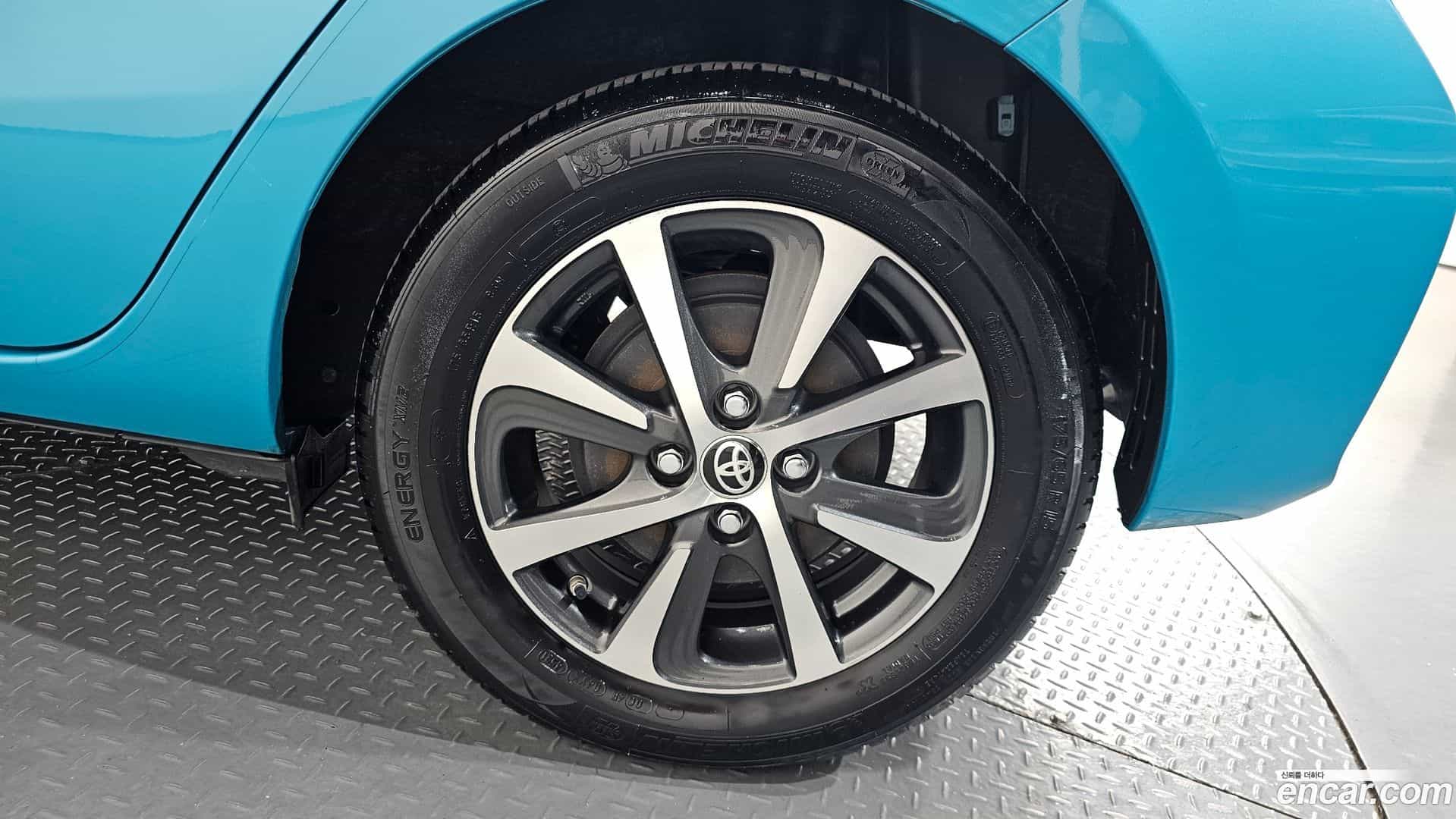 Prius Toyota 2018.9-OUTER-031