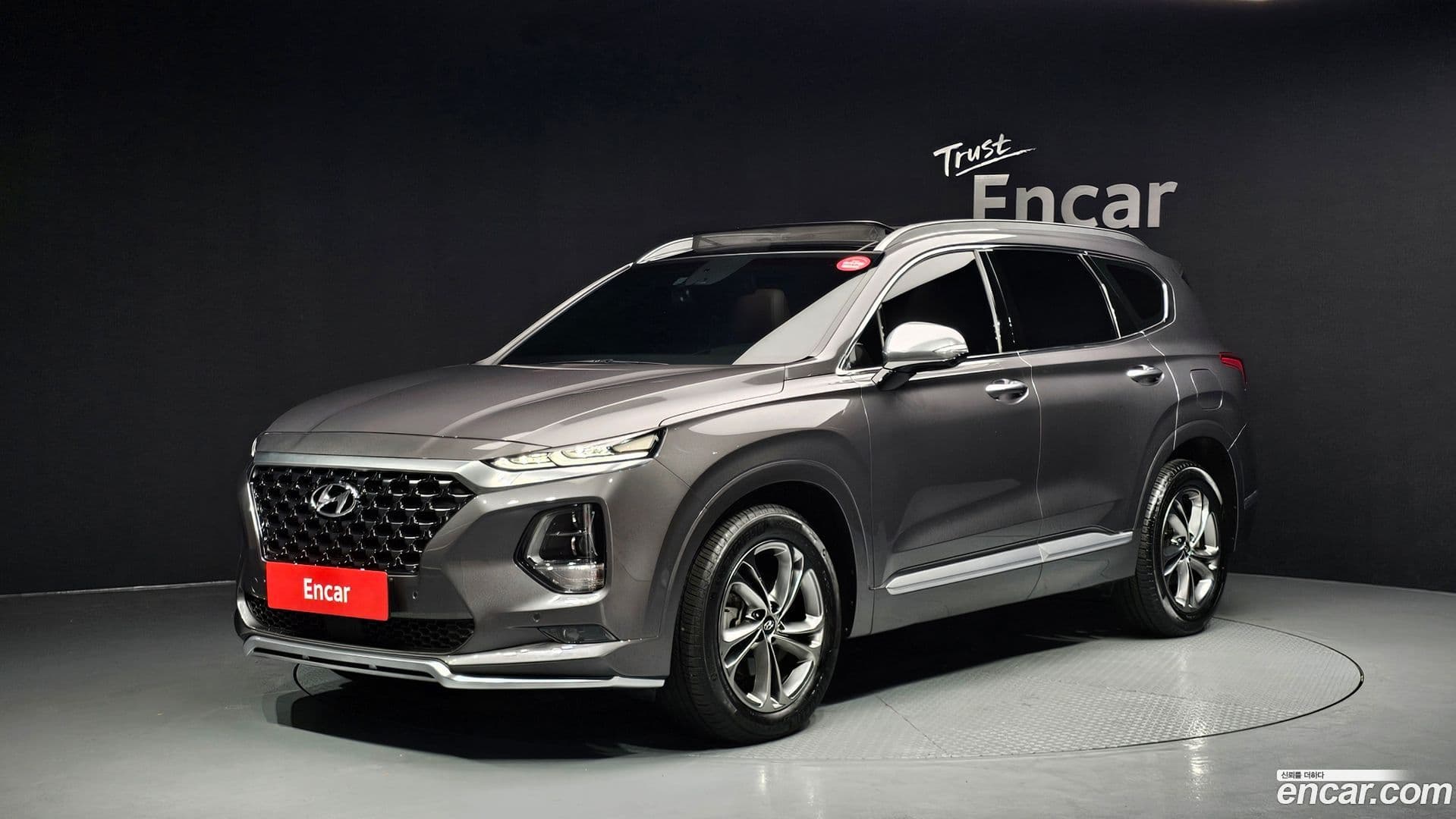 Main__Slider__Photo:Santafe Hyundai 2019.6-0