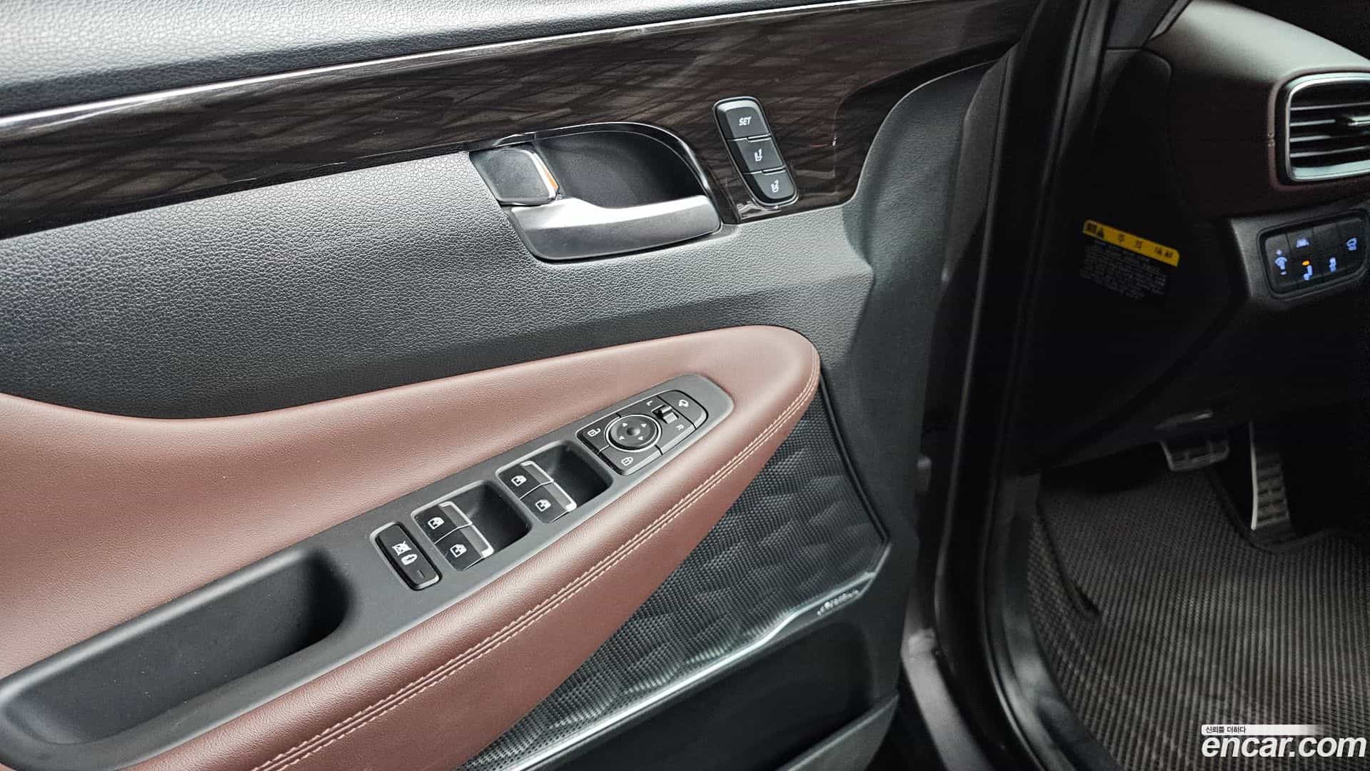 Santafe Hyundai 2019.6-OPTION-043