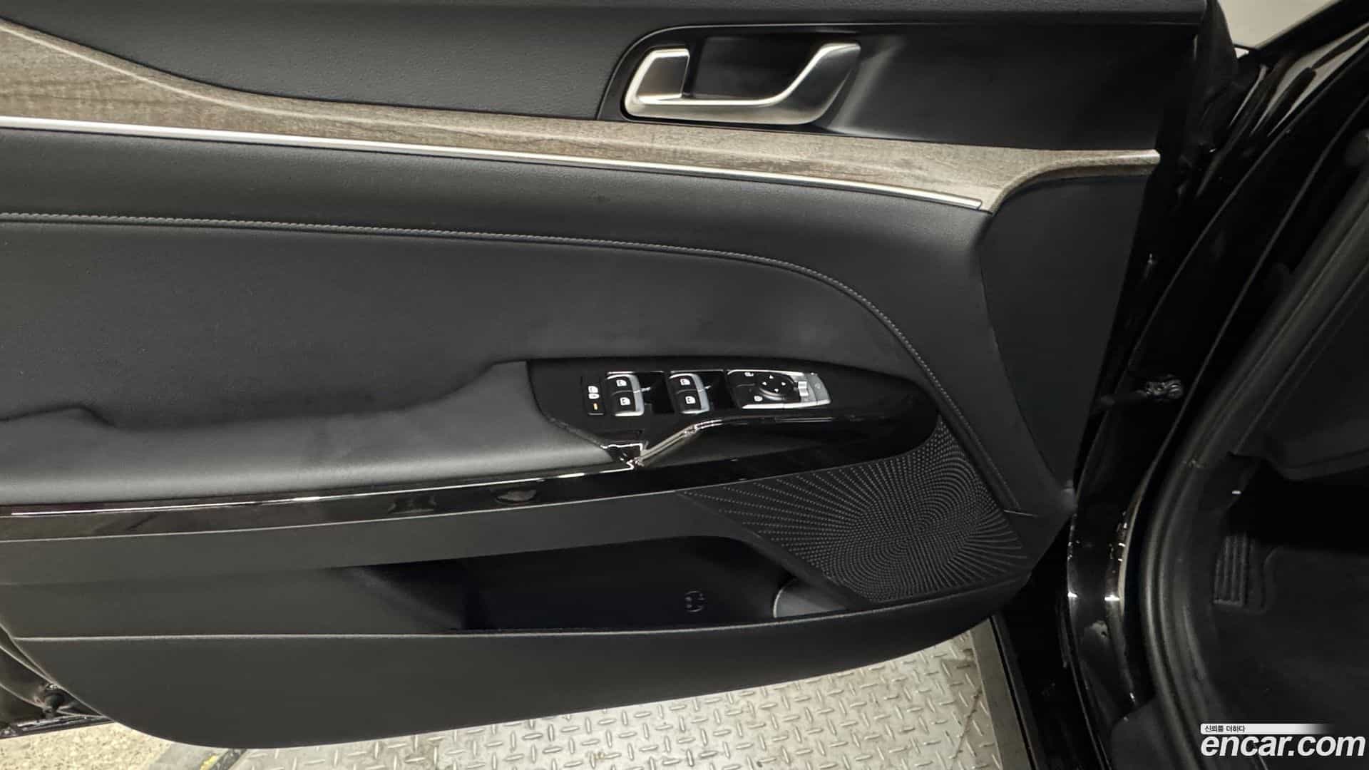 K5 Kia 2023.4-INNER-010