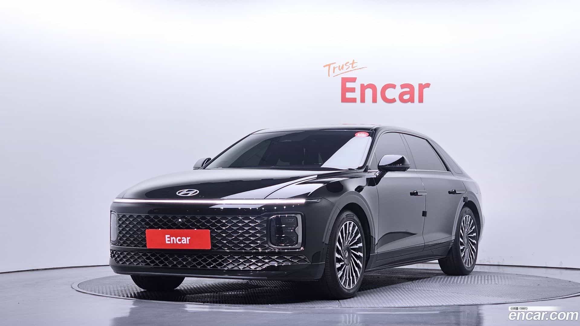 Grandeur Hyundai 2023.0-OUTER-001