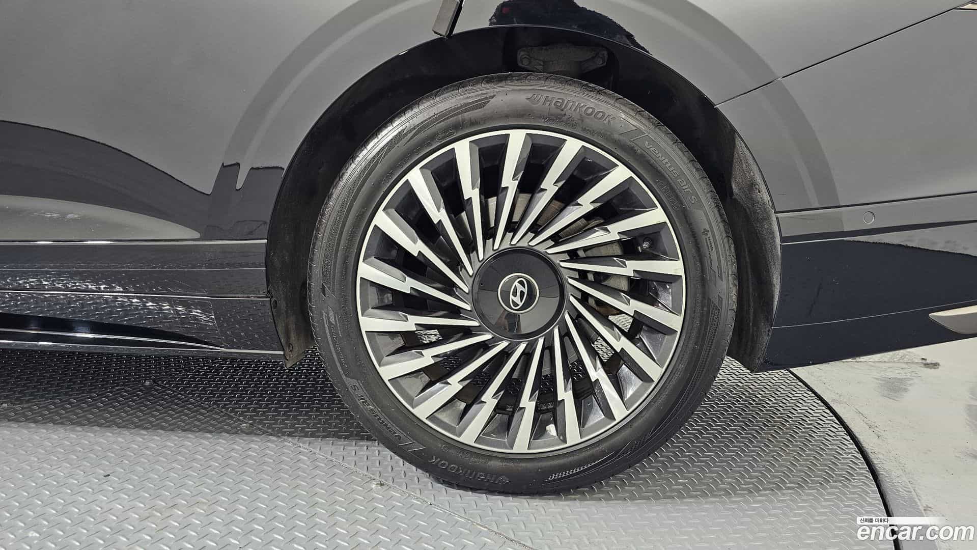 Grandeur Hyundai 2023.0-OUTER-031