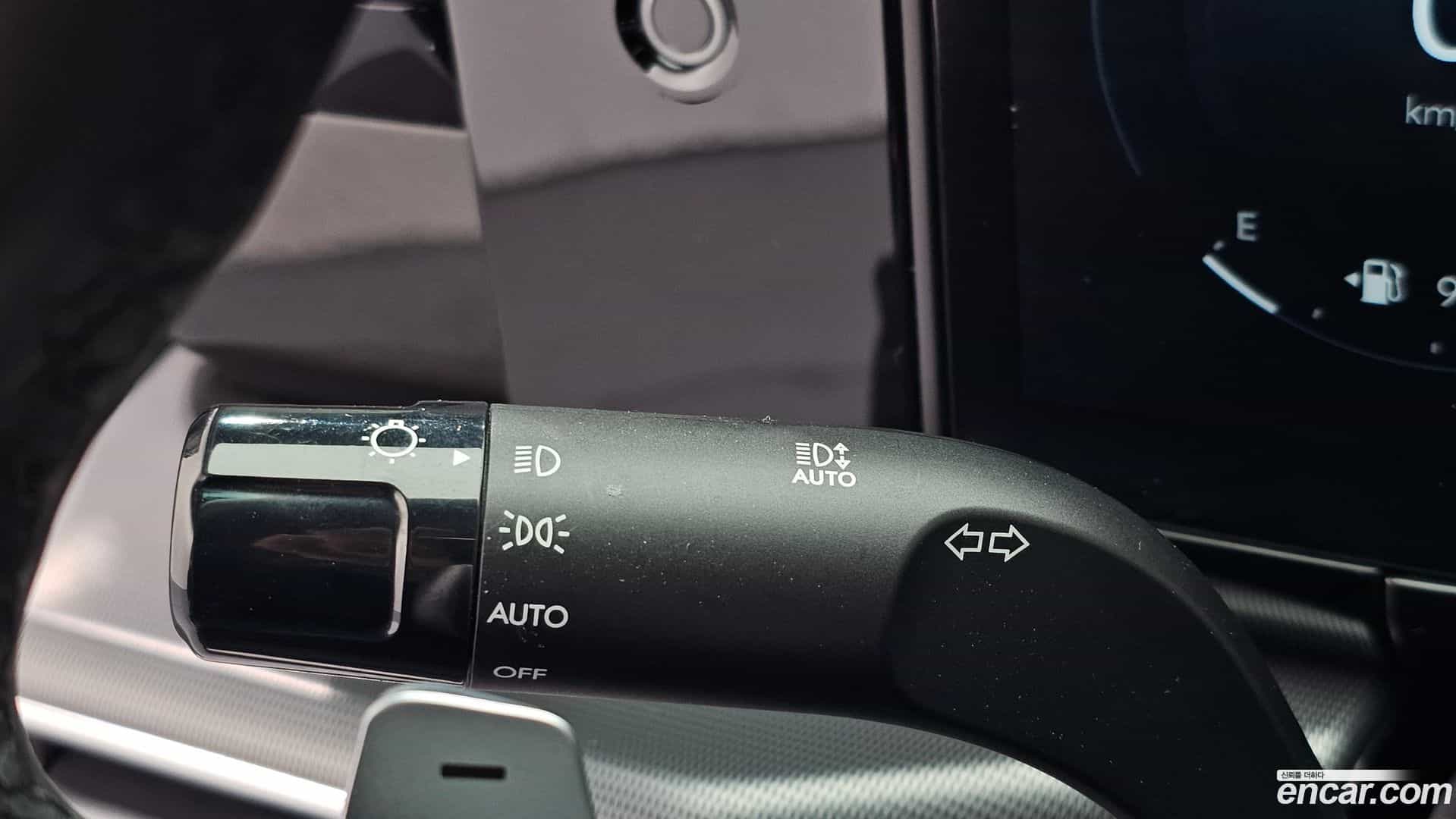 Grandeur Hyundai 2023.0-OPTION-042