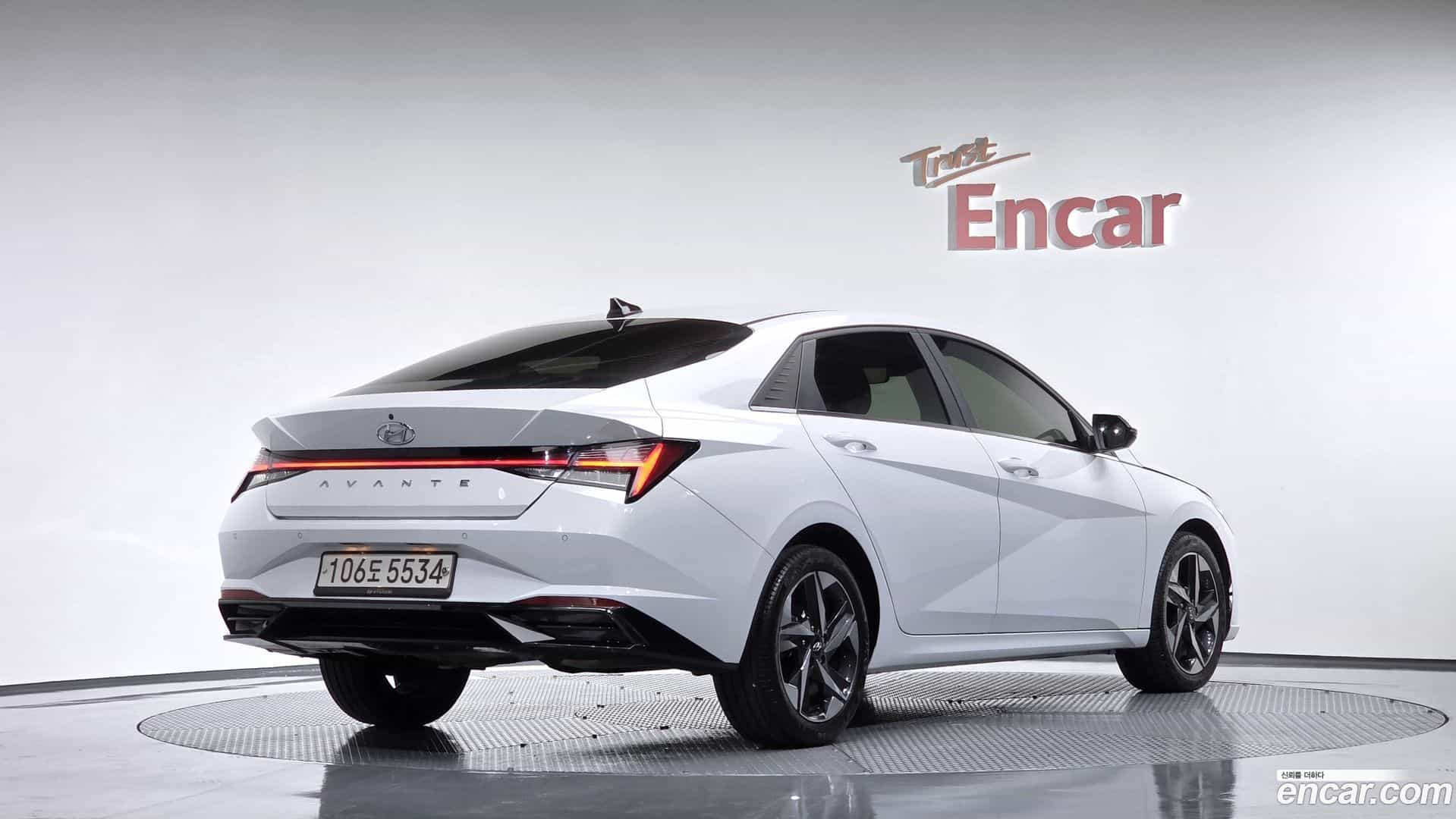 AVANTE Hyundai 2020.5-OUTER-002