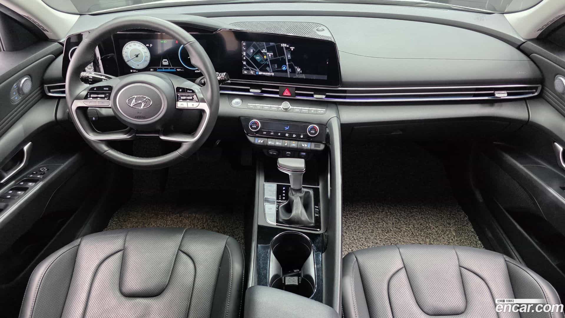 AVANTE Hyundai 2020.5-INNER-007