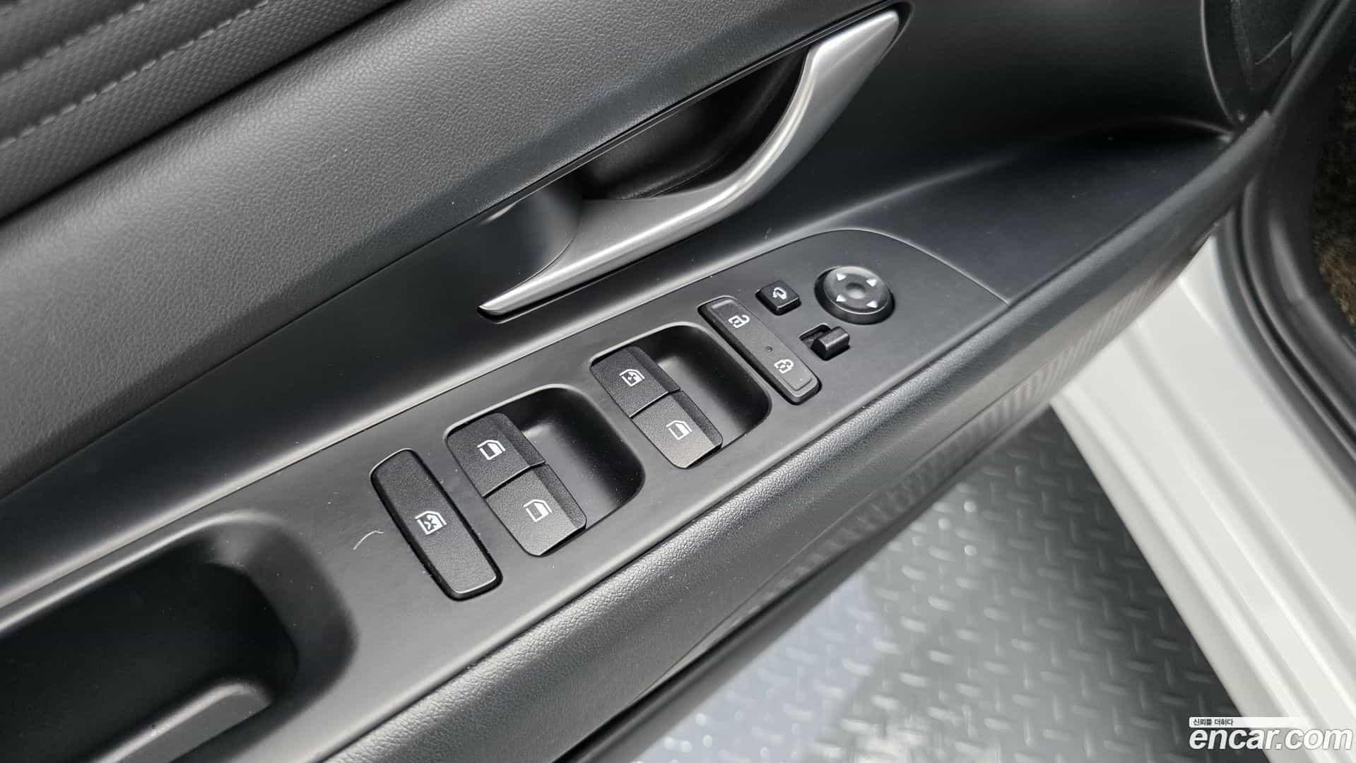 AVANTE Hyundai 2020.5-OPTION-024