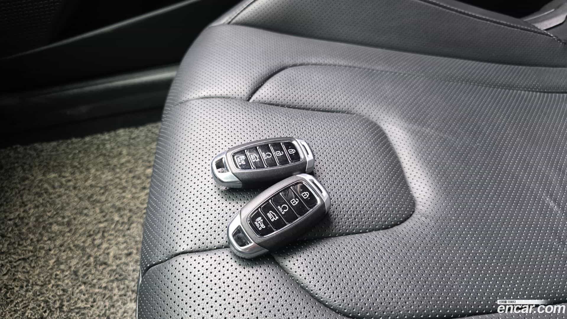 AVANTE Hyundai 2020.5-OPTION-042