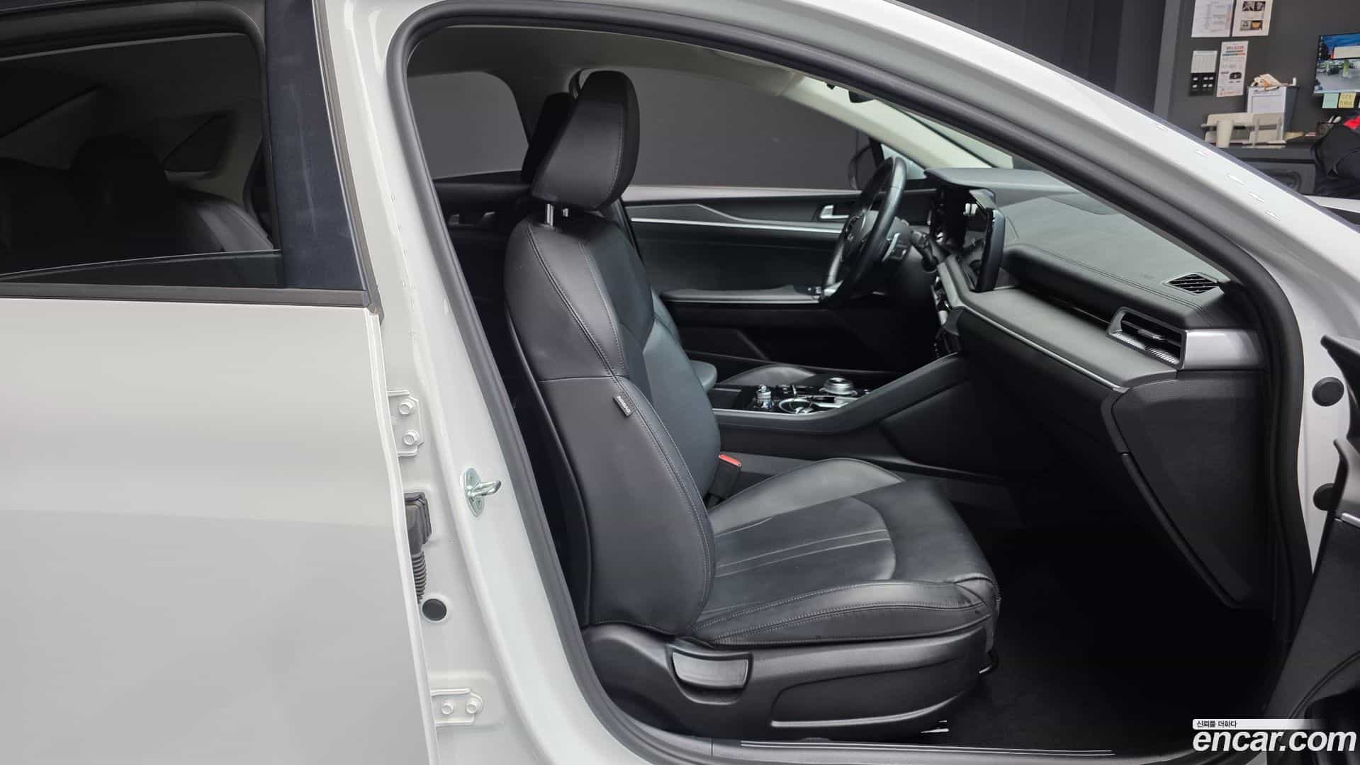 K5 Kia 2022.4-OPTION-015