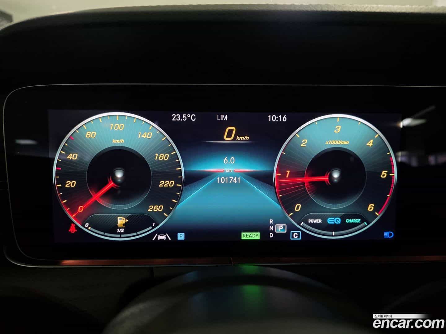 CLS-Class Mercedes-Benz 2022.4-INNER-008
