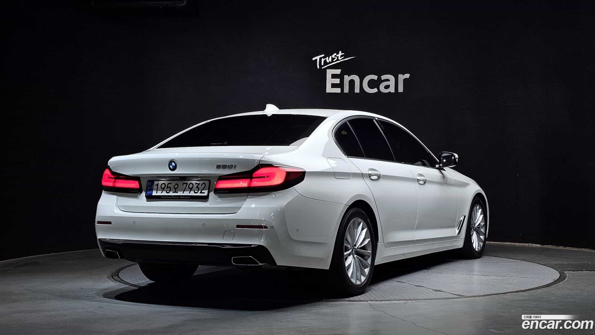 5-Series BMW 2022.10-OUTER-002