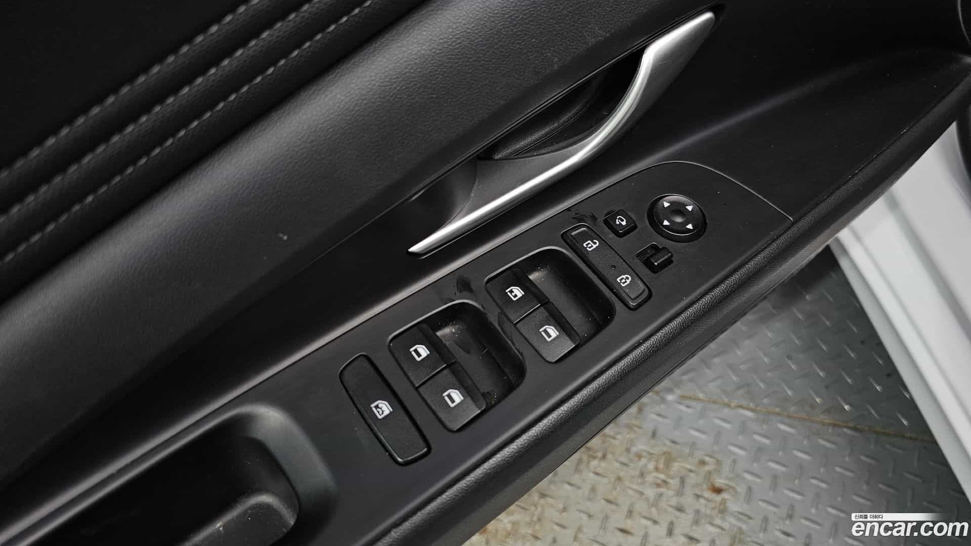 AVANTE Hyundai 2021.8-OPTION-040