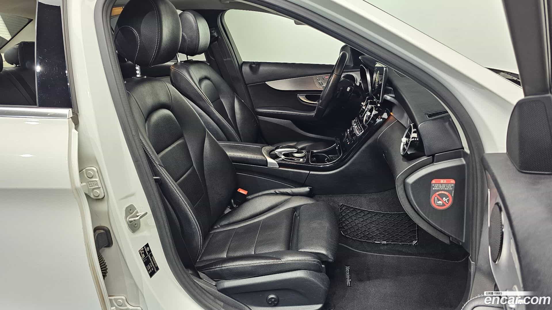 C-Class Mercedes-Benz 2016.4-OPTION-015