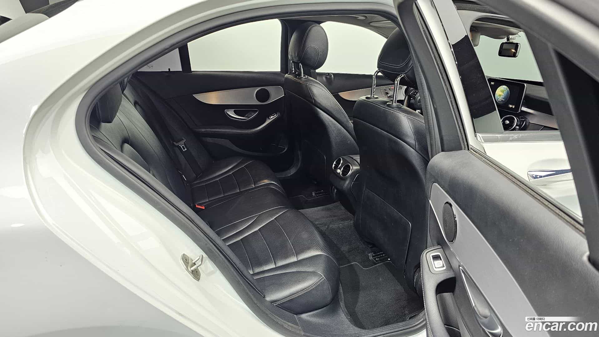 C-Class Mercedes-Benz 2016.4-OPTION-016