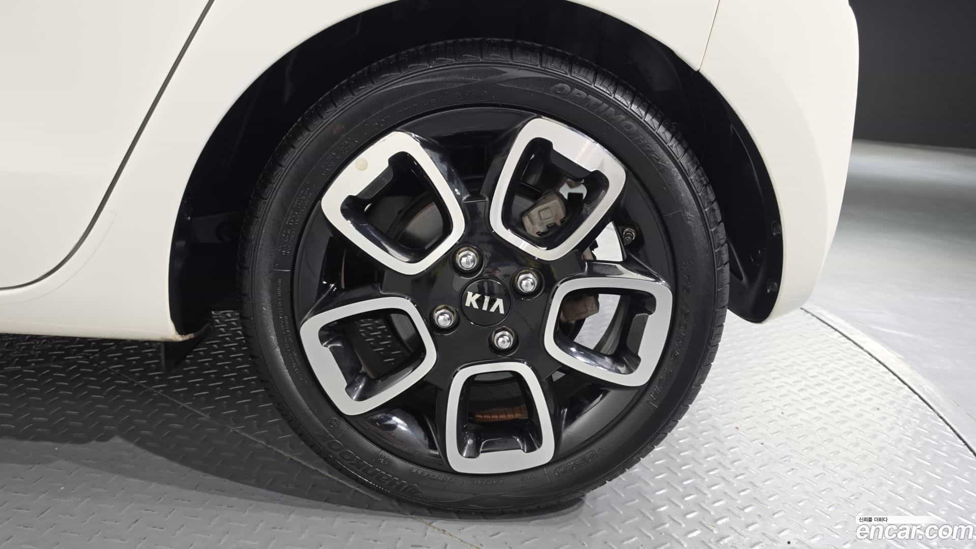 RAY Kia 2020.5-OUTER-031