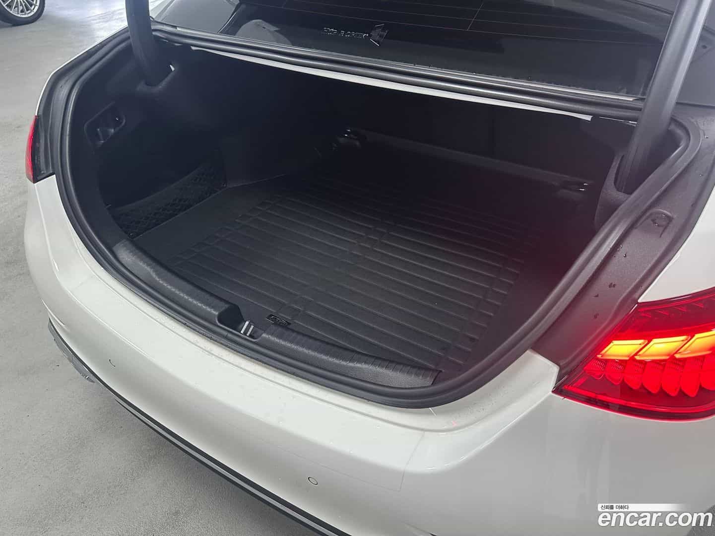 C-Class Mercedes-Benz 2022.11-OPTION-015