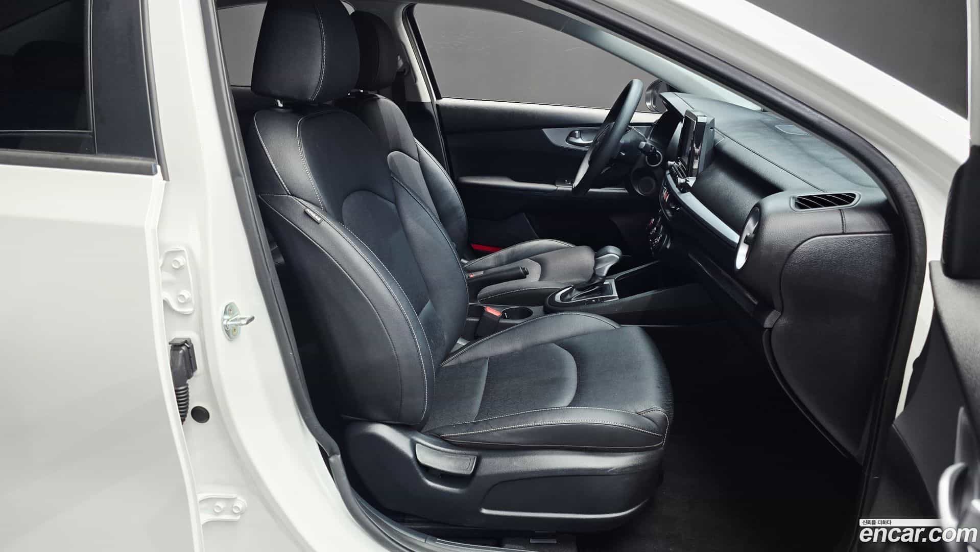 K3 Kia 2022.7-OPTION-016
