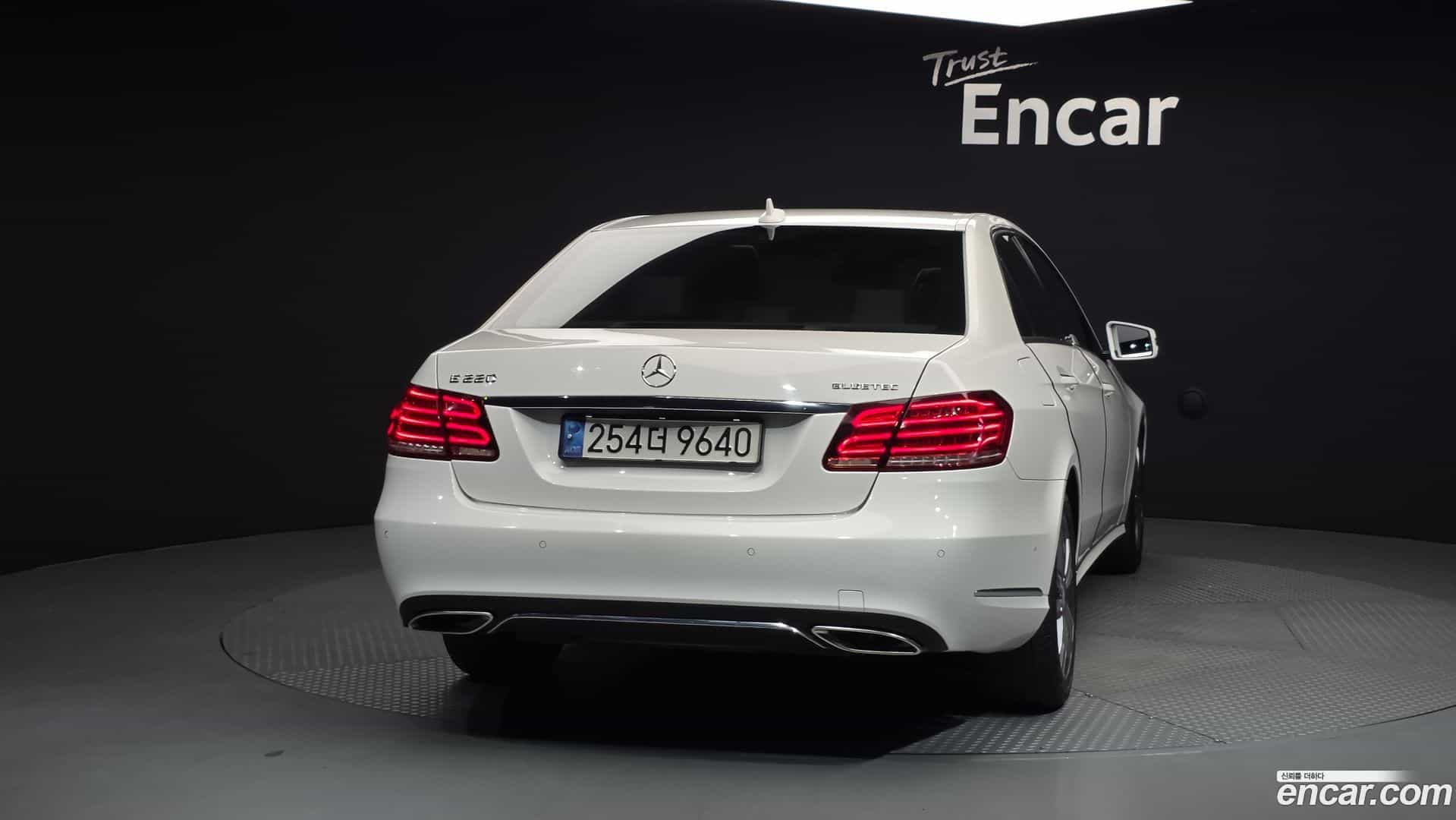 E-Class Mercedes-Benz 2016.2-OUTER-004