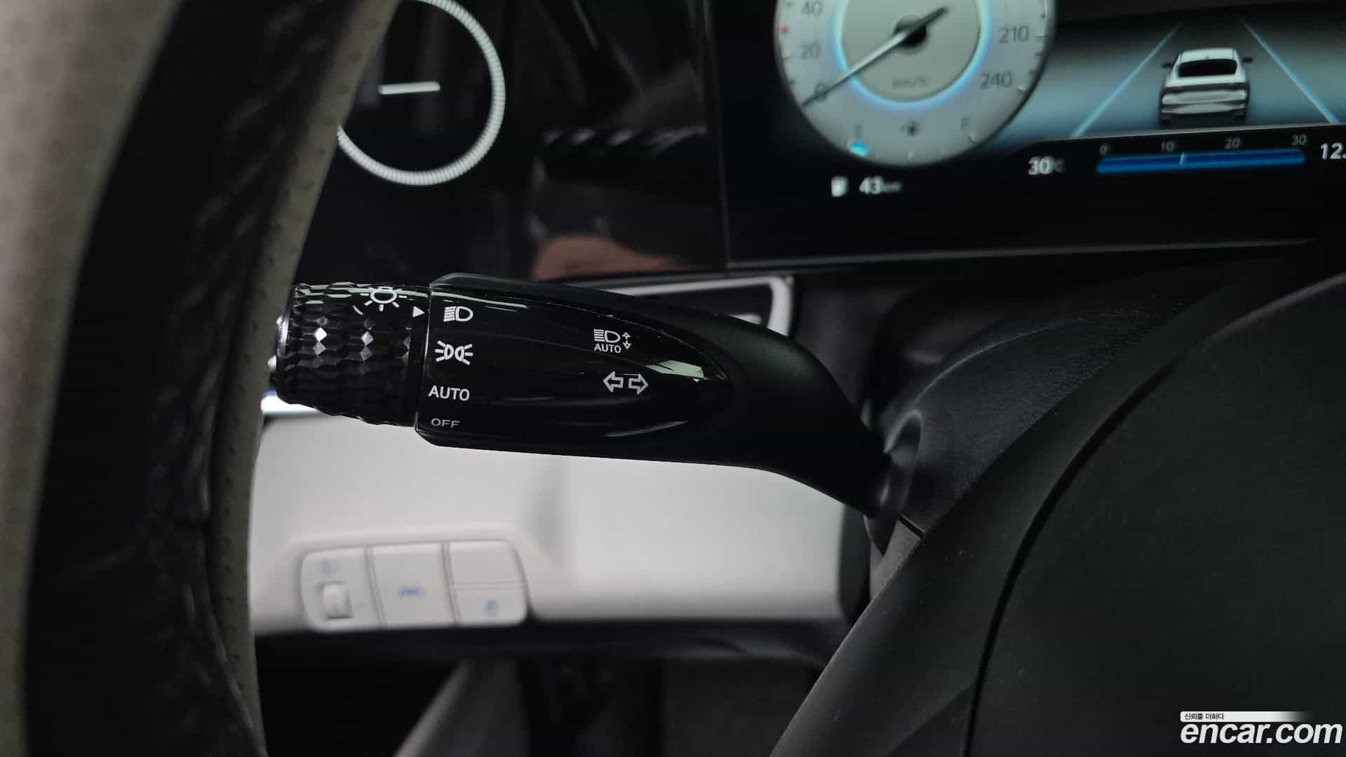 AVANTE Hyundai 2021.3-OPTION-022