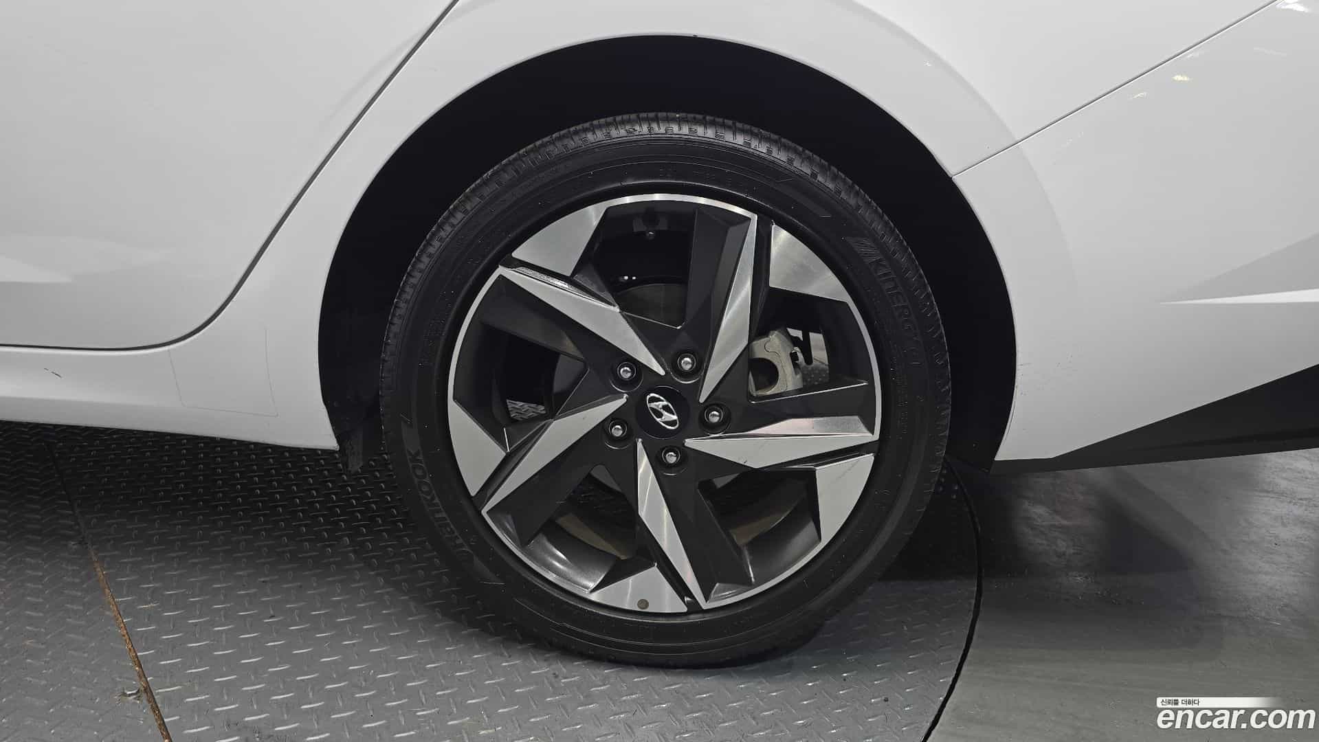 AVANTE Hyundai 2021.3-OUTER-031