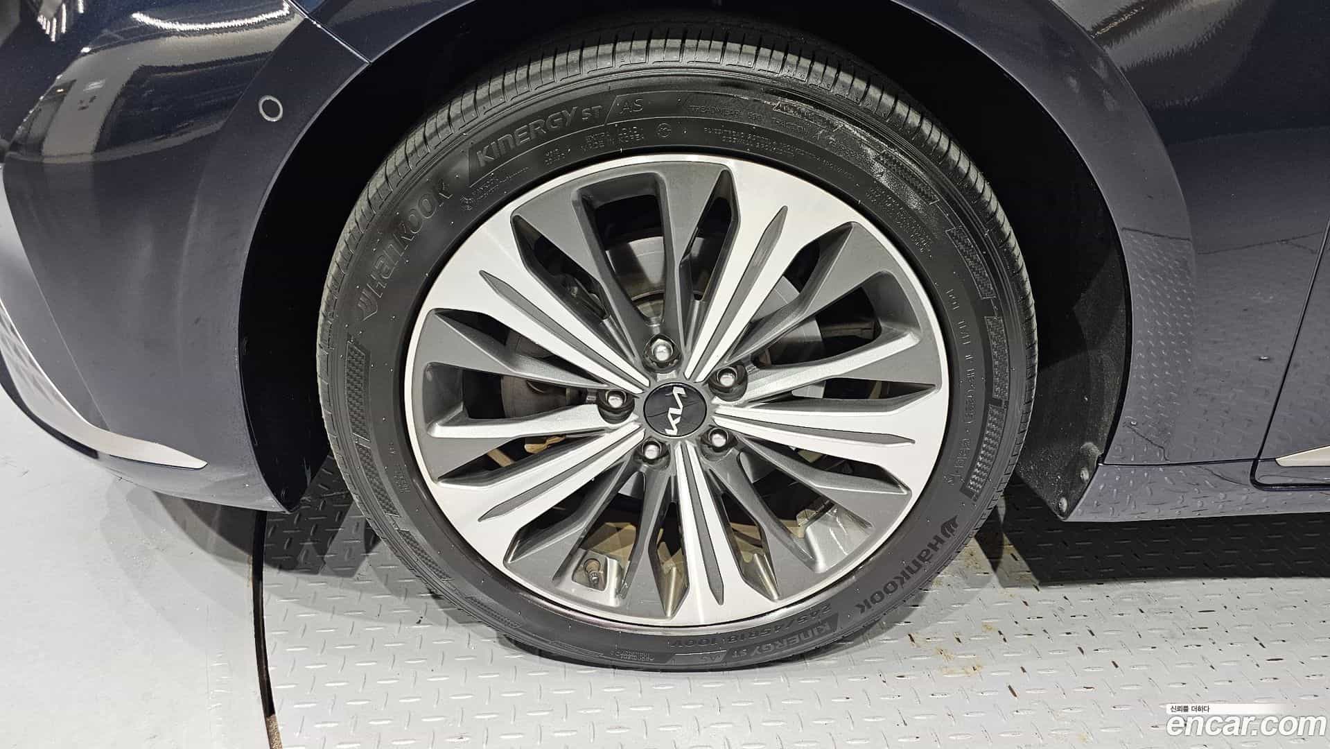 K8 Kia 2023.0-OUTER-005