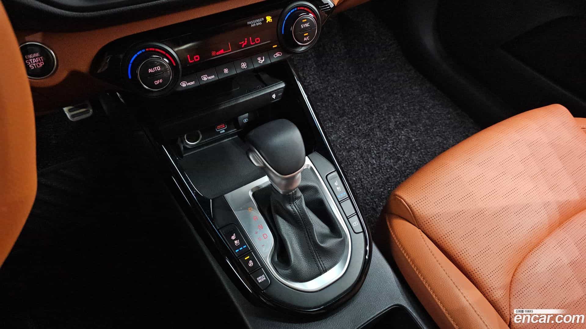 K3 Kia 2023.11-INNER-009