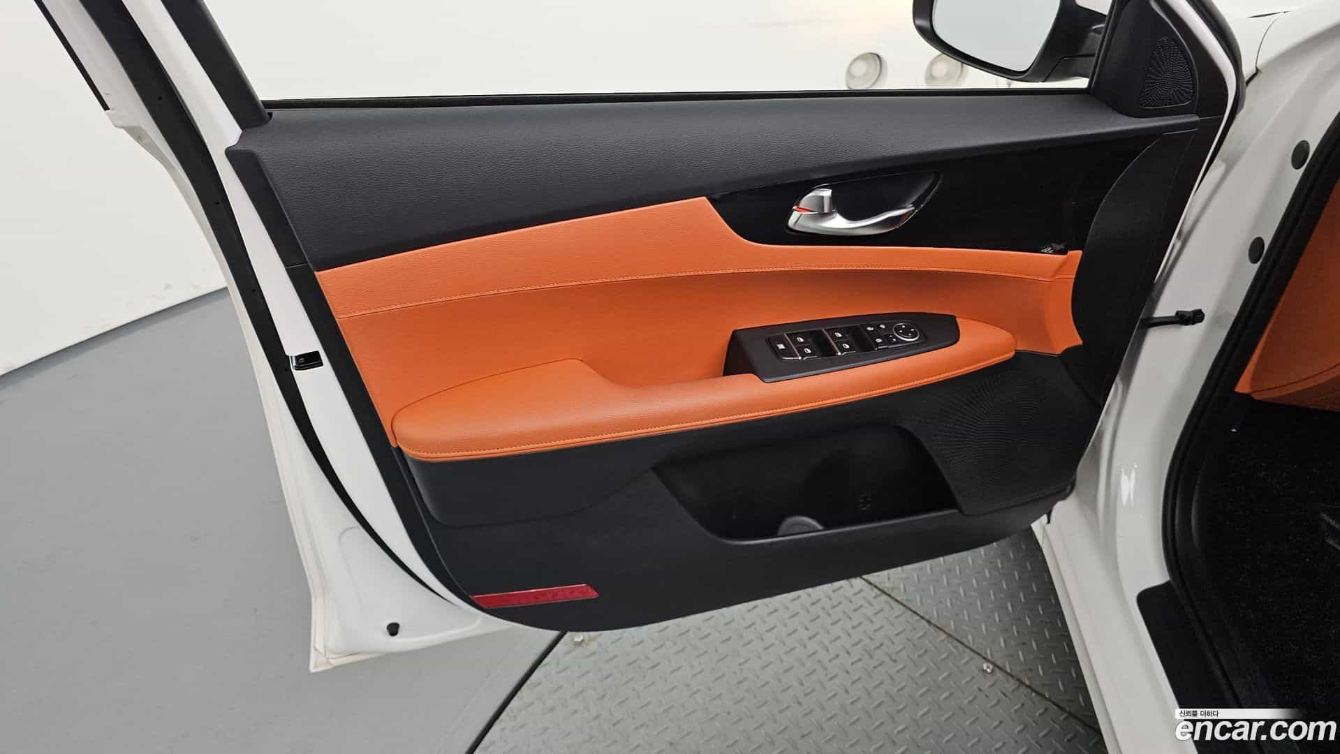 K3 Kia 2023.11-INNER-034