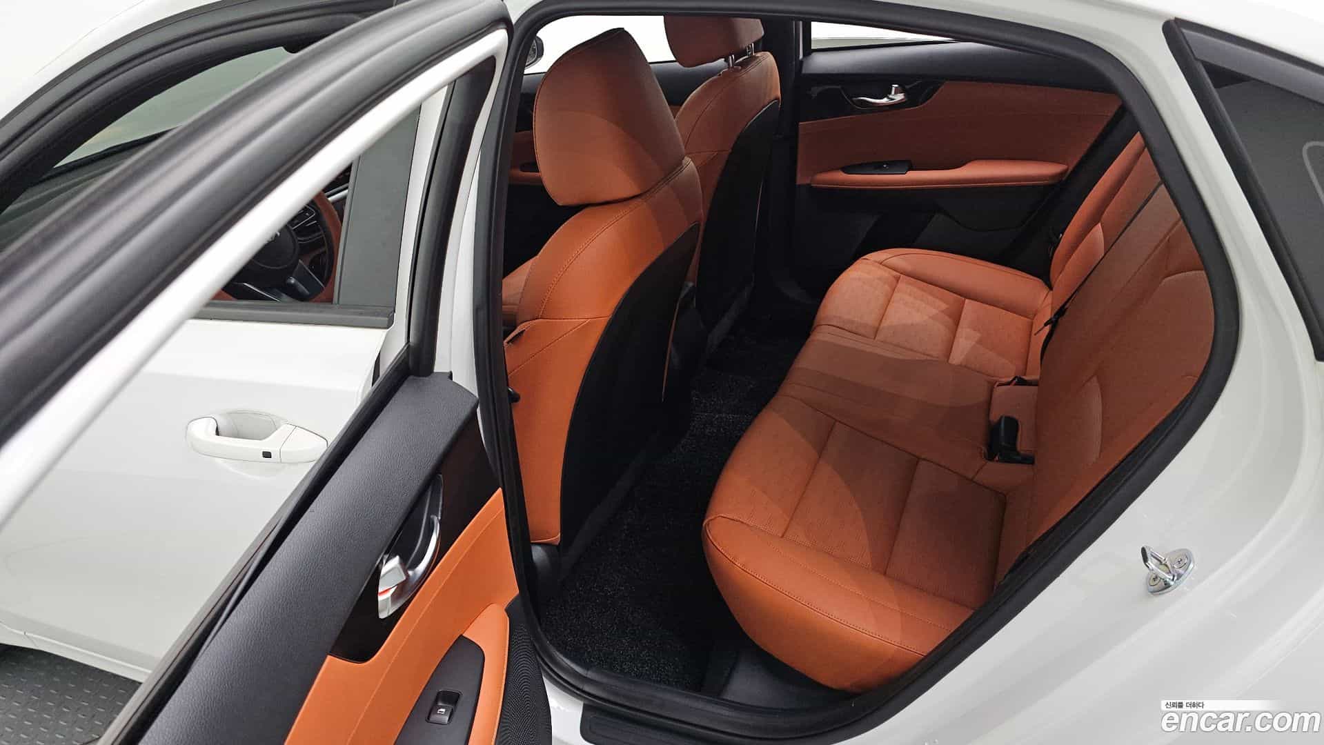 K3 Kia 2023.11-INNER-036