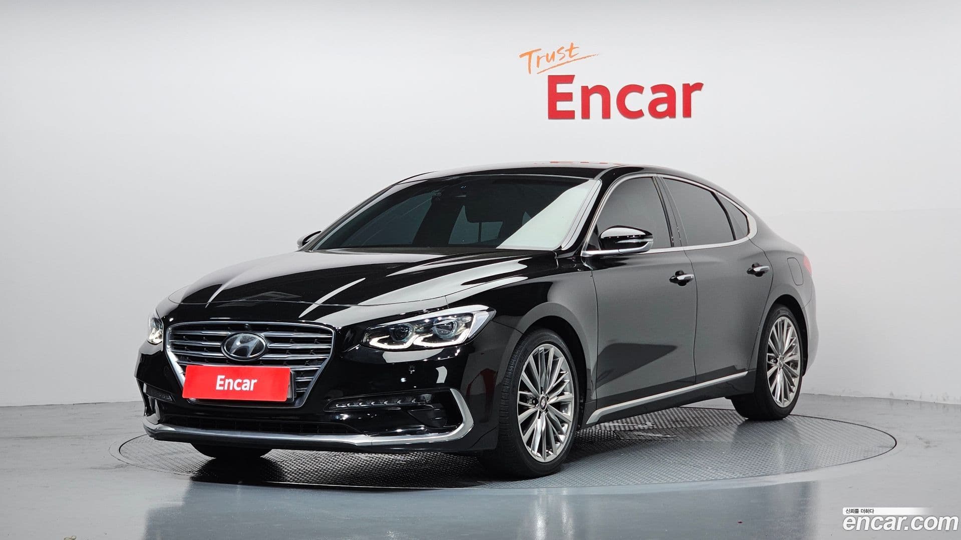 Main__Slider__Photo:Grandeur Hyundai 2017.2-0