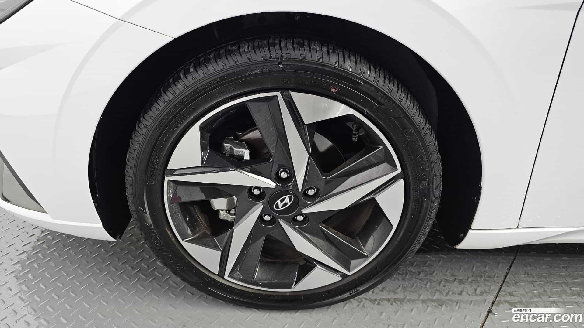 AVANTE Hyundai 2020.5-OUTER-005