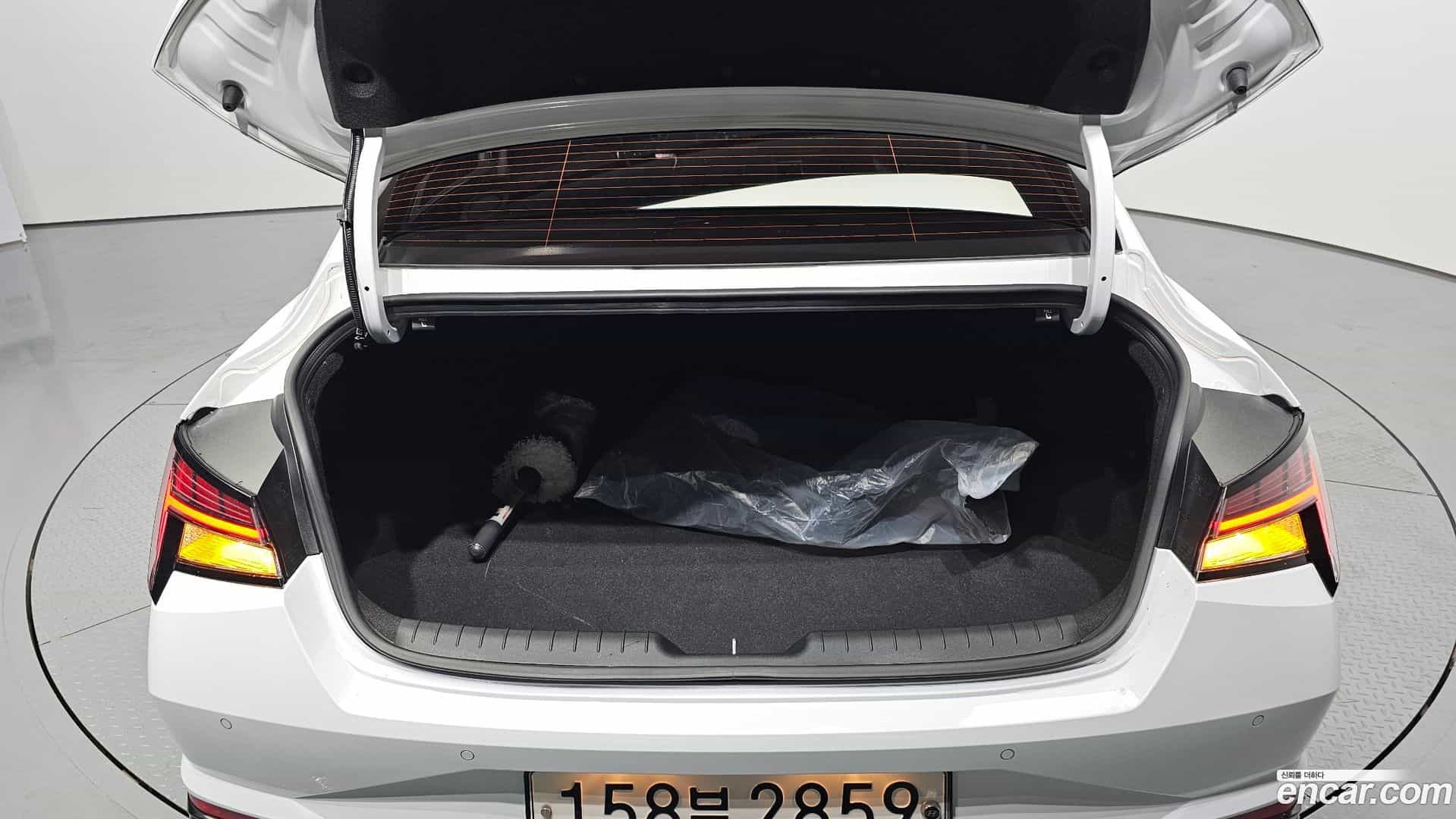 AVANTE Hyundai 2020.5-OPTION-024