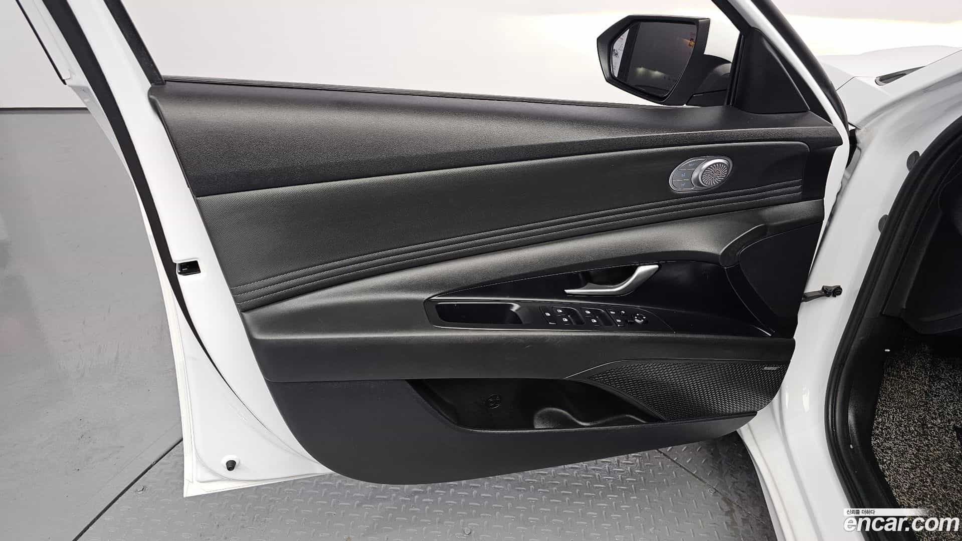 AVANTE Hyundai 2020.5-INNER-034