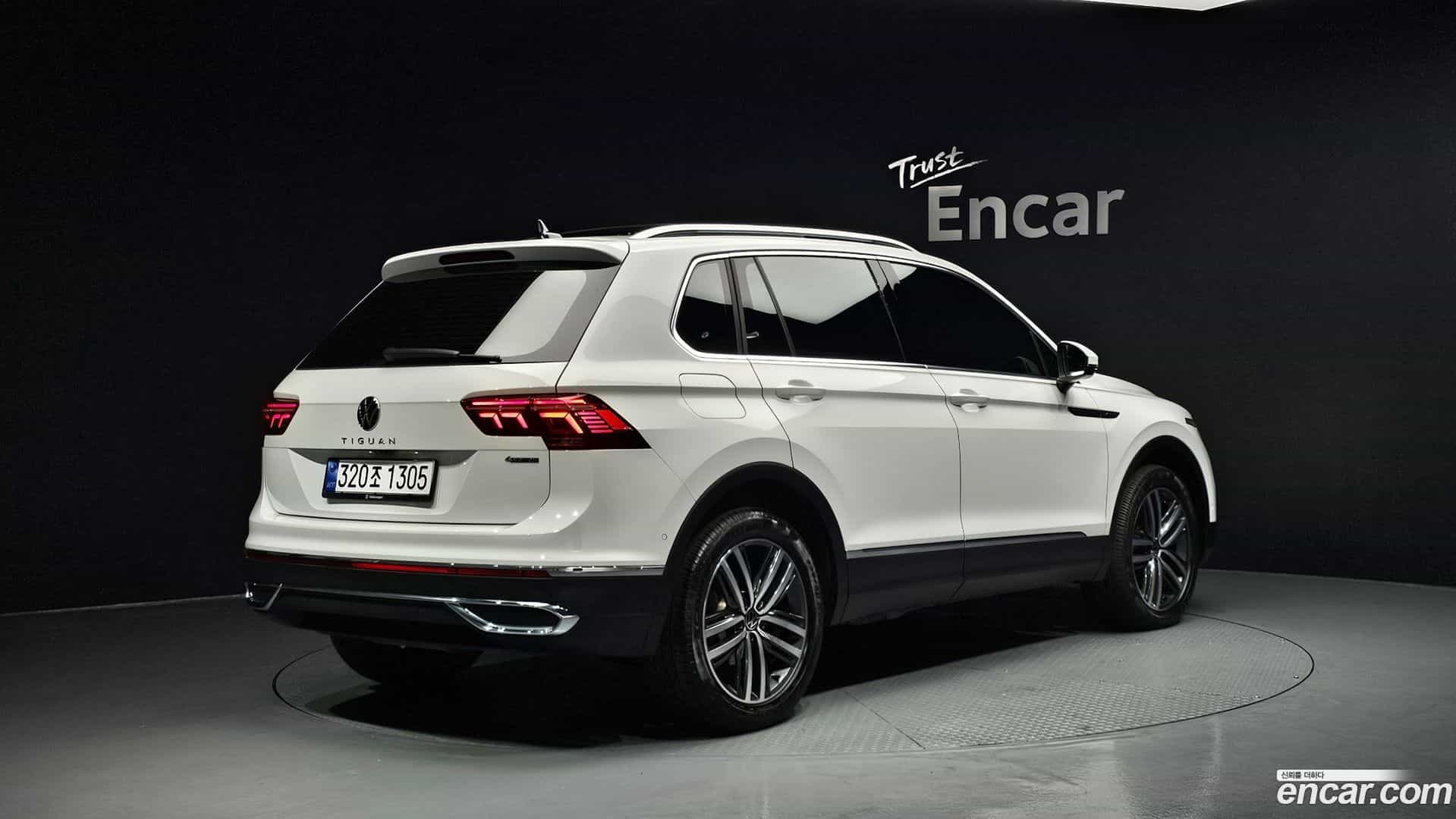 Tiguan Volkswagen 2022.9-OUTER-002