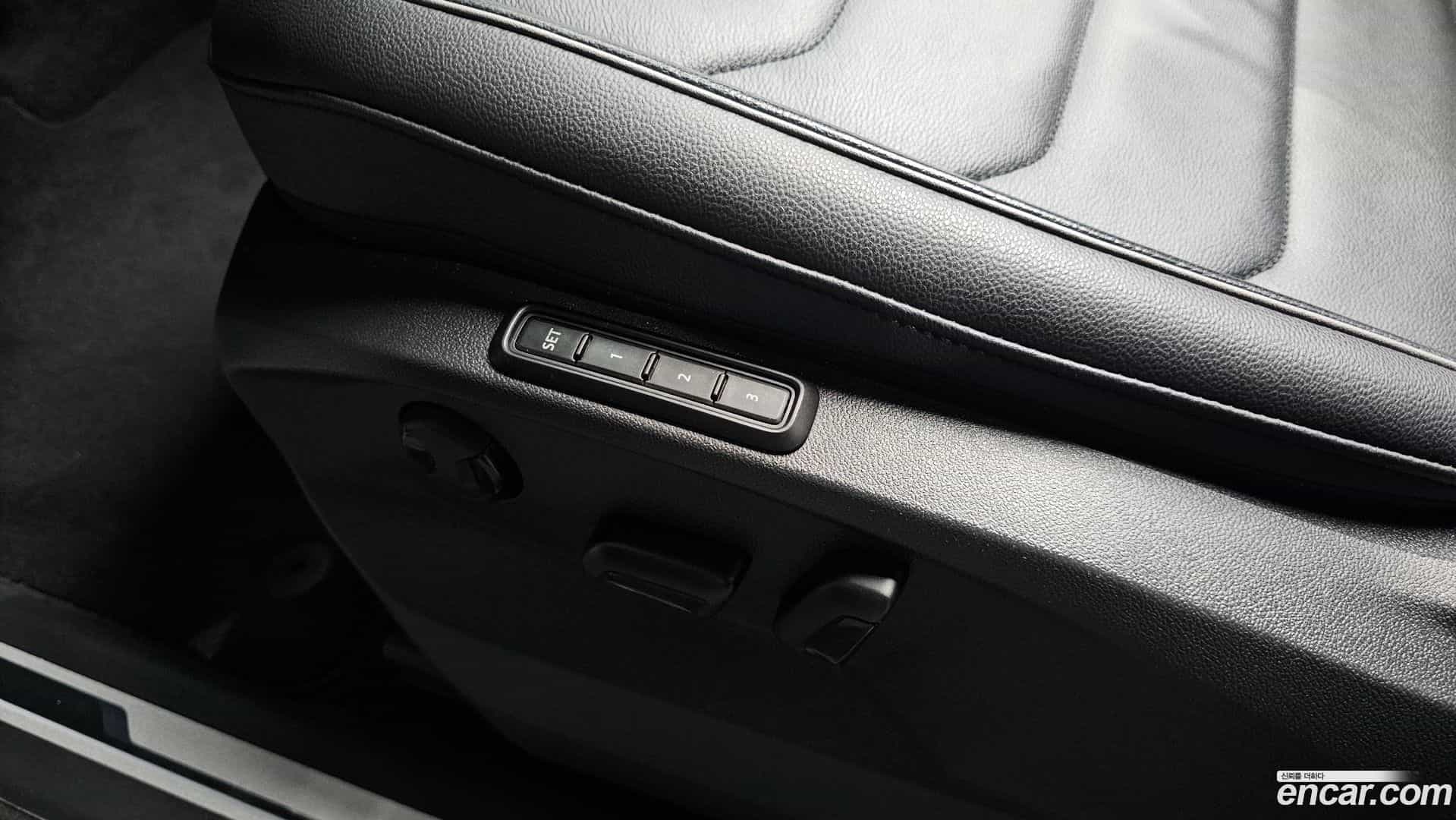 Tiguan Volkswagen 2022.9-OPTION-017
