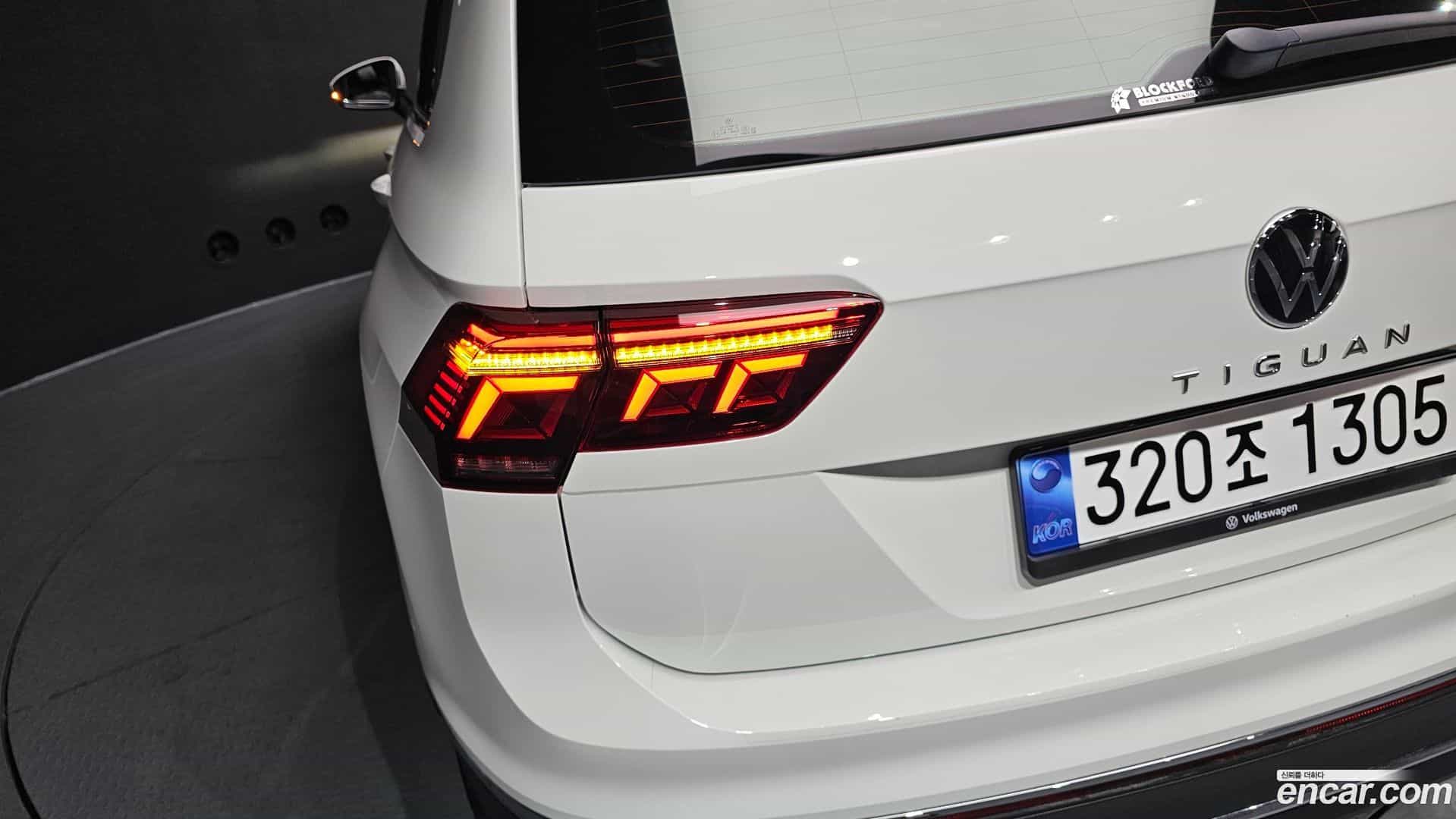 Tiguan Volkswagen 2022.9-OUTER-033
