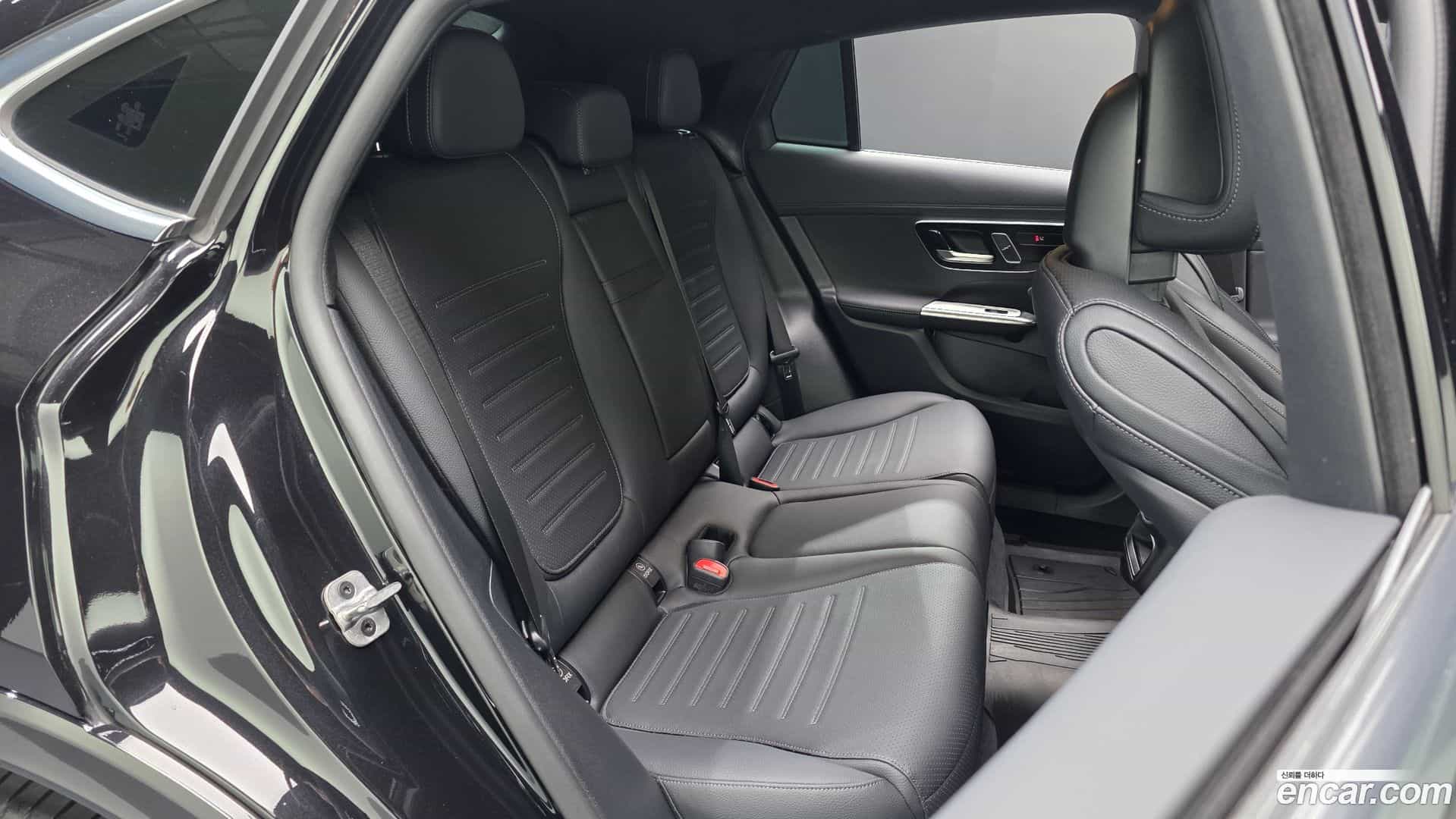 GLC-Class Mercedes-Benz 2025.4-OPTION-015