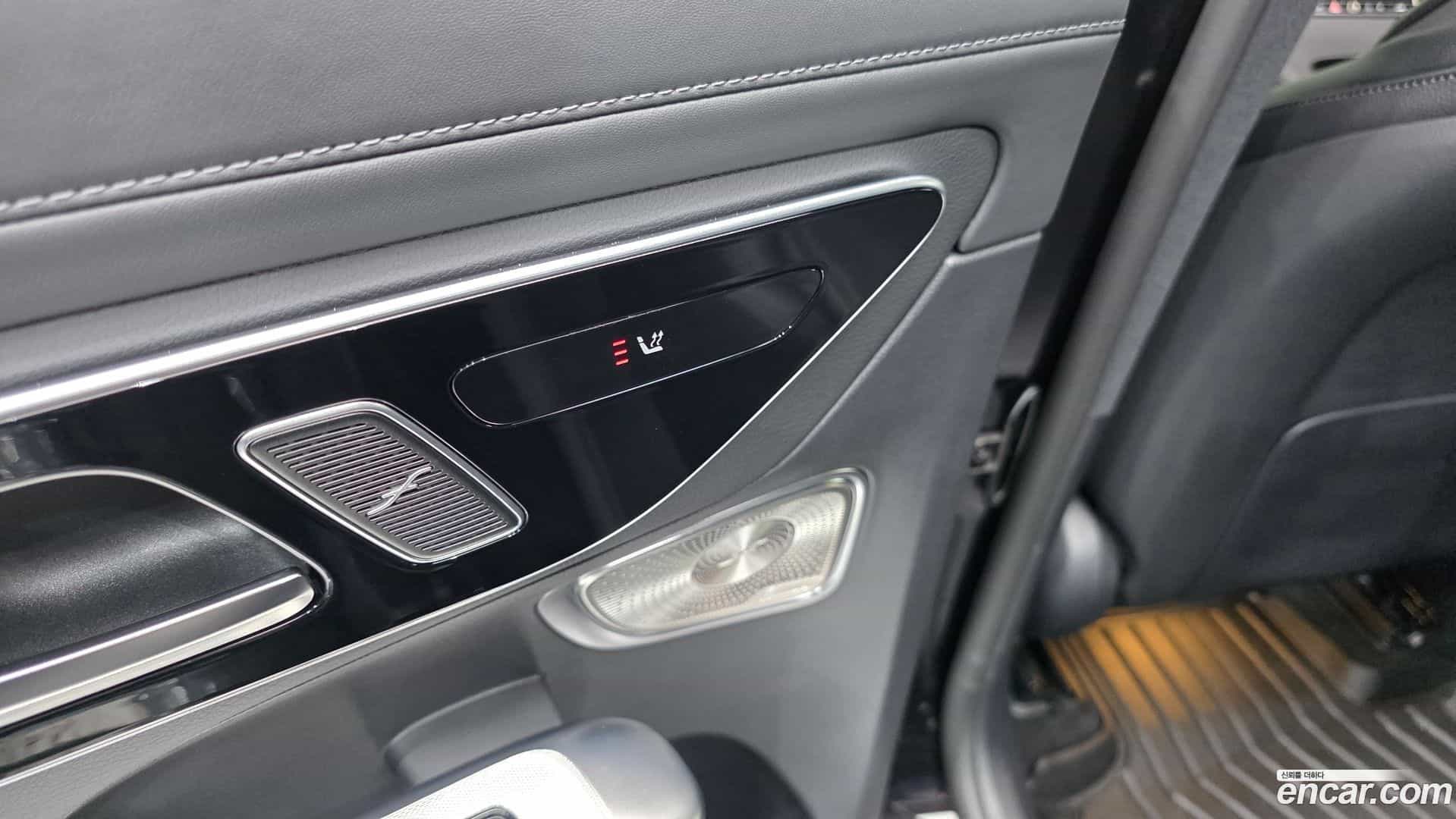 GLC-Class Mercedes-Benz 2025.4-OPTION-042