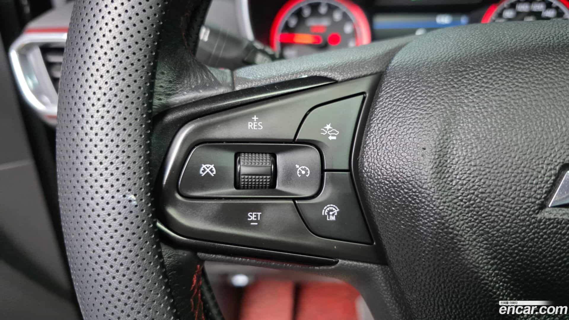 Trailblazer Chevrolet 2021.1-OPTION-044