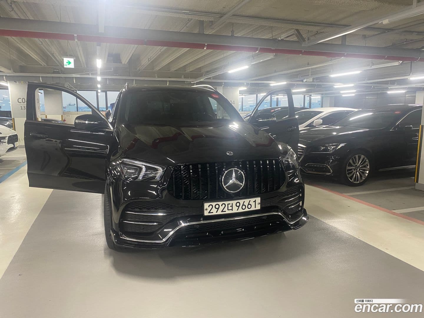 Main__Slider__Photo:GLE-Class Mercedes-Benz 2019.9-0
